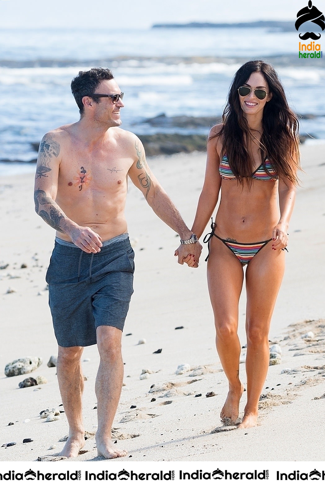 Megan Fox Hot Unseen Bikini candids in Hawaii With her husband Set 1