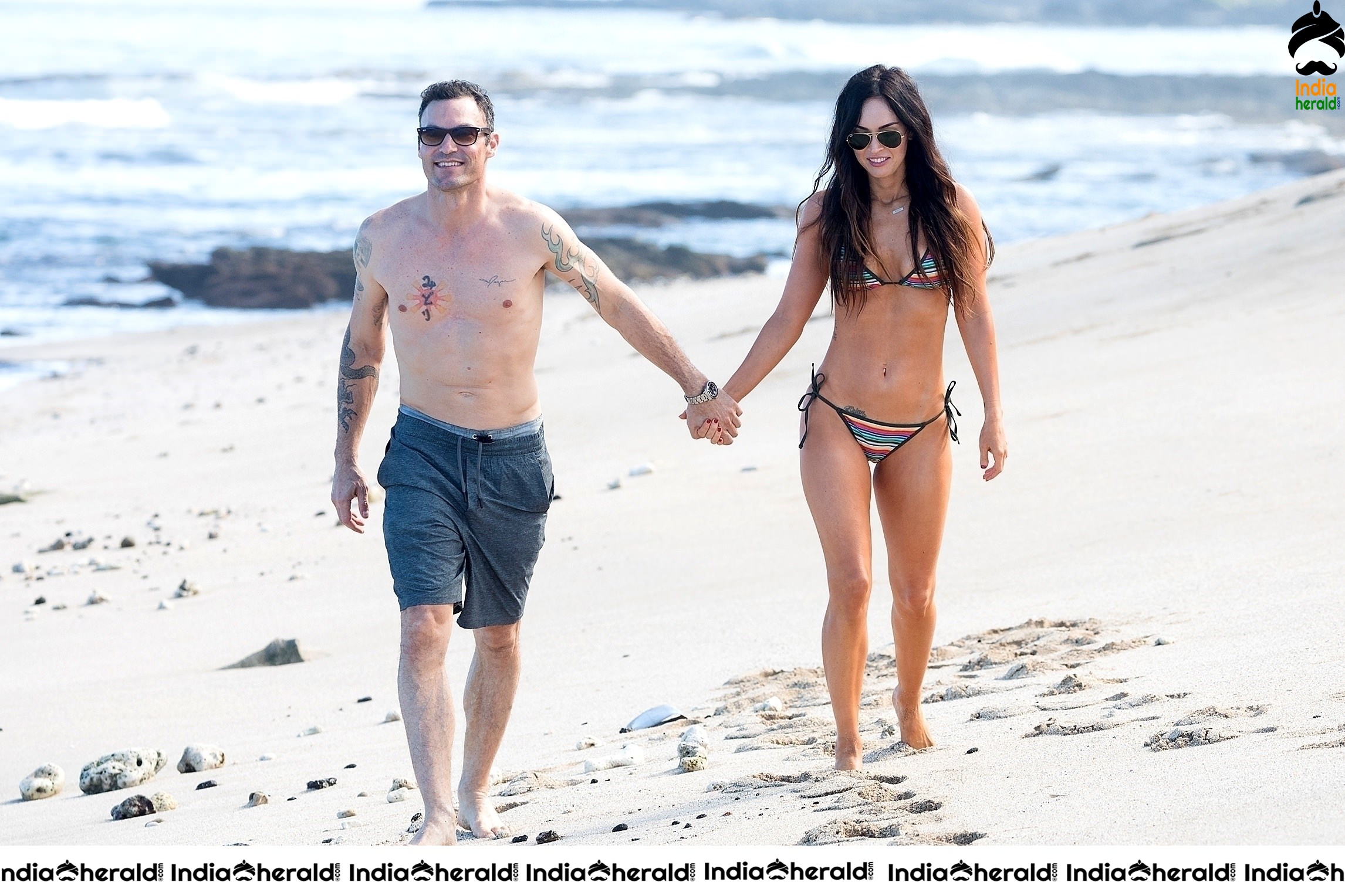 Megan Fox Hot Unseen Bikini candids in Hawaii With her husband Set 1