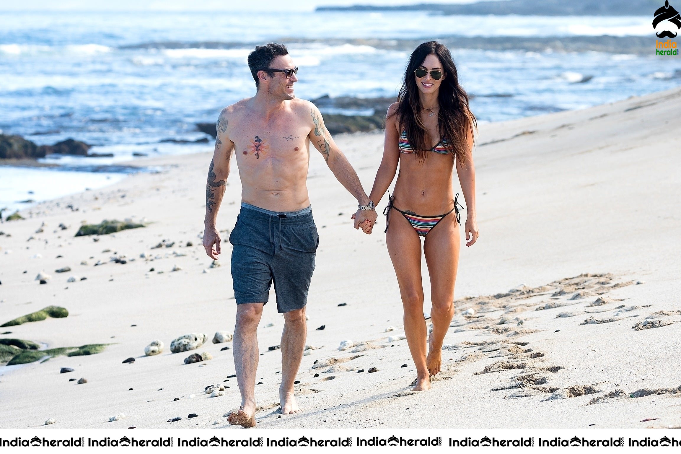 Megan Fox Hot Unseen Bikini candids in Hawaii With her husband Set 2