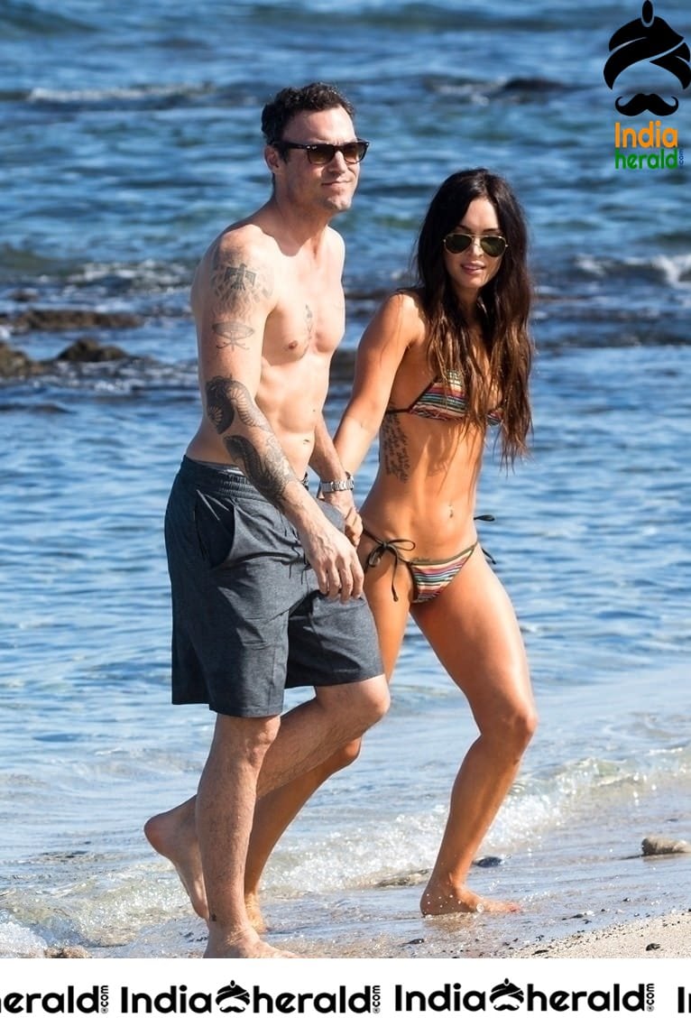 Megan Fox Hot Unseen Bikini candids in Hawaii With her husband Set 2
