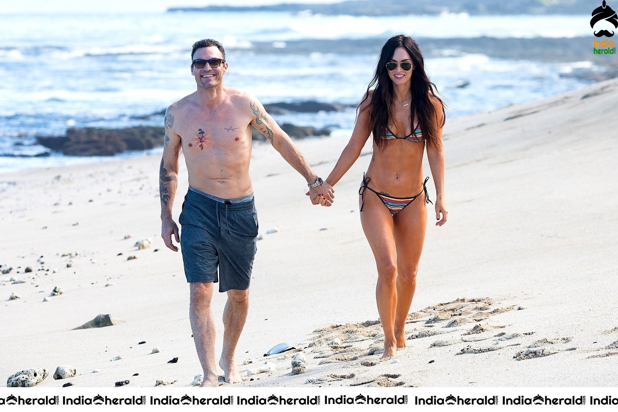 Megan Fox Hot Unseen Bikini candids in Hawaii With her husband Set 2