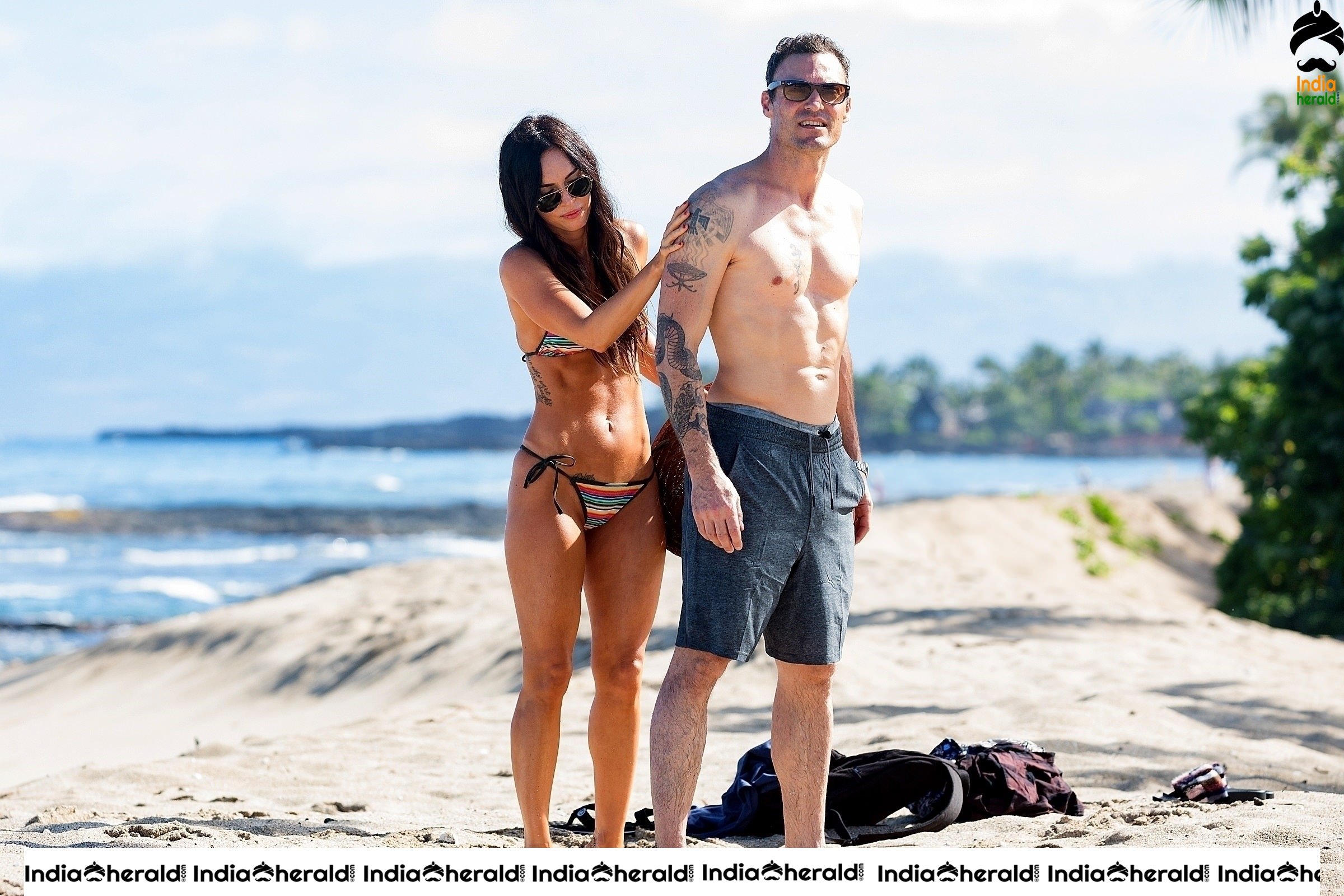 Megan Fox Hot Unseen Bikini candids in Hawaii With her husband Set 2