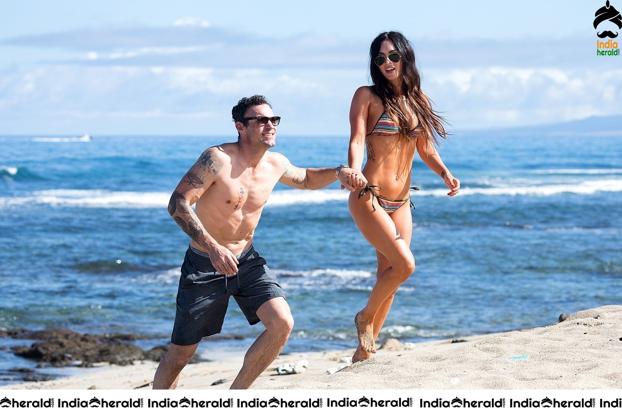 Megan Fox Hot Unseen Bikini candids in Hawaii With her husband Set 2