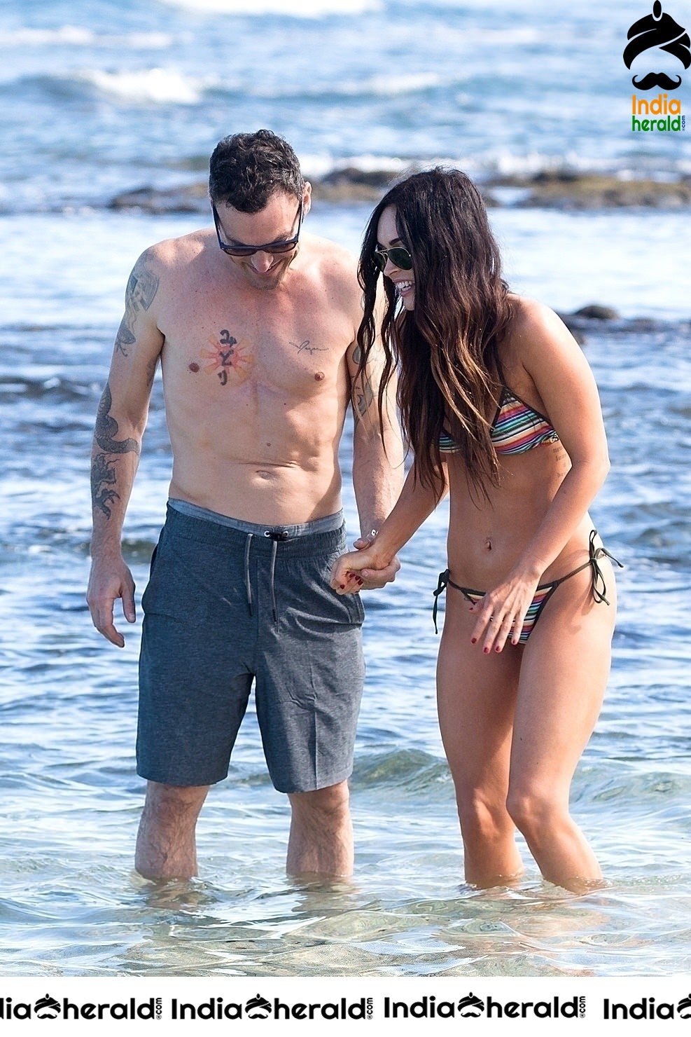 Megan Fox Hot Unseen Bikini candids in Hawaii With her husband Set 2