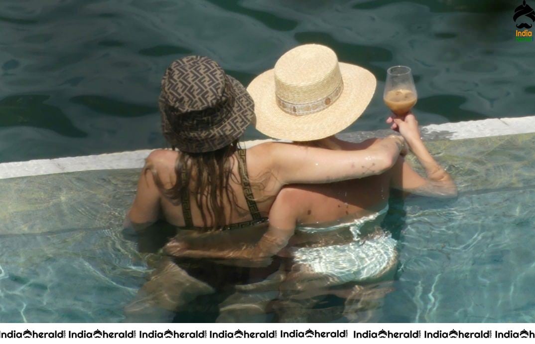 Miley Cyrus in a Bikini she was caughtt Kissing and smooching Kaitlynn Carter Set 2