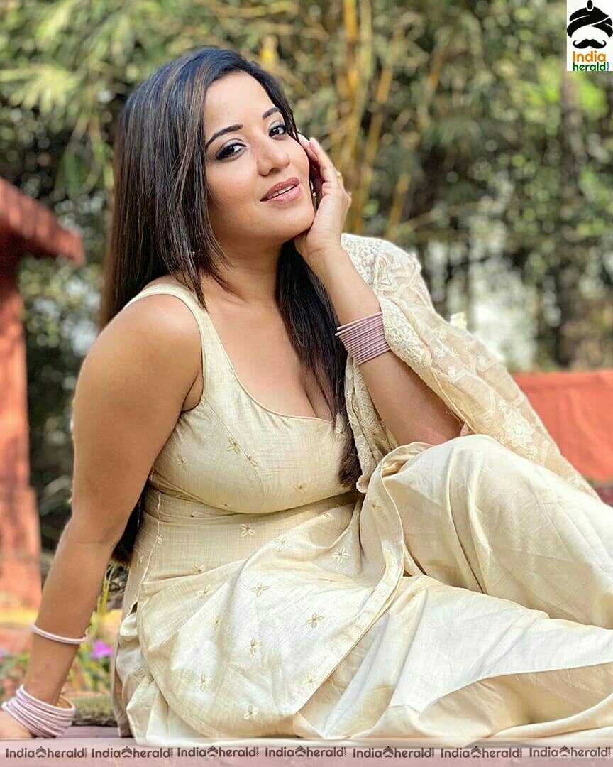 Monalisa Hot Compilation Photo Stills