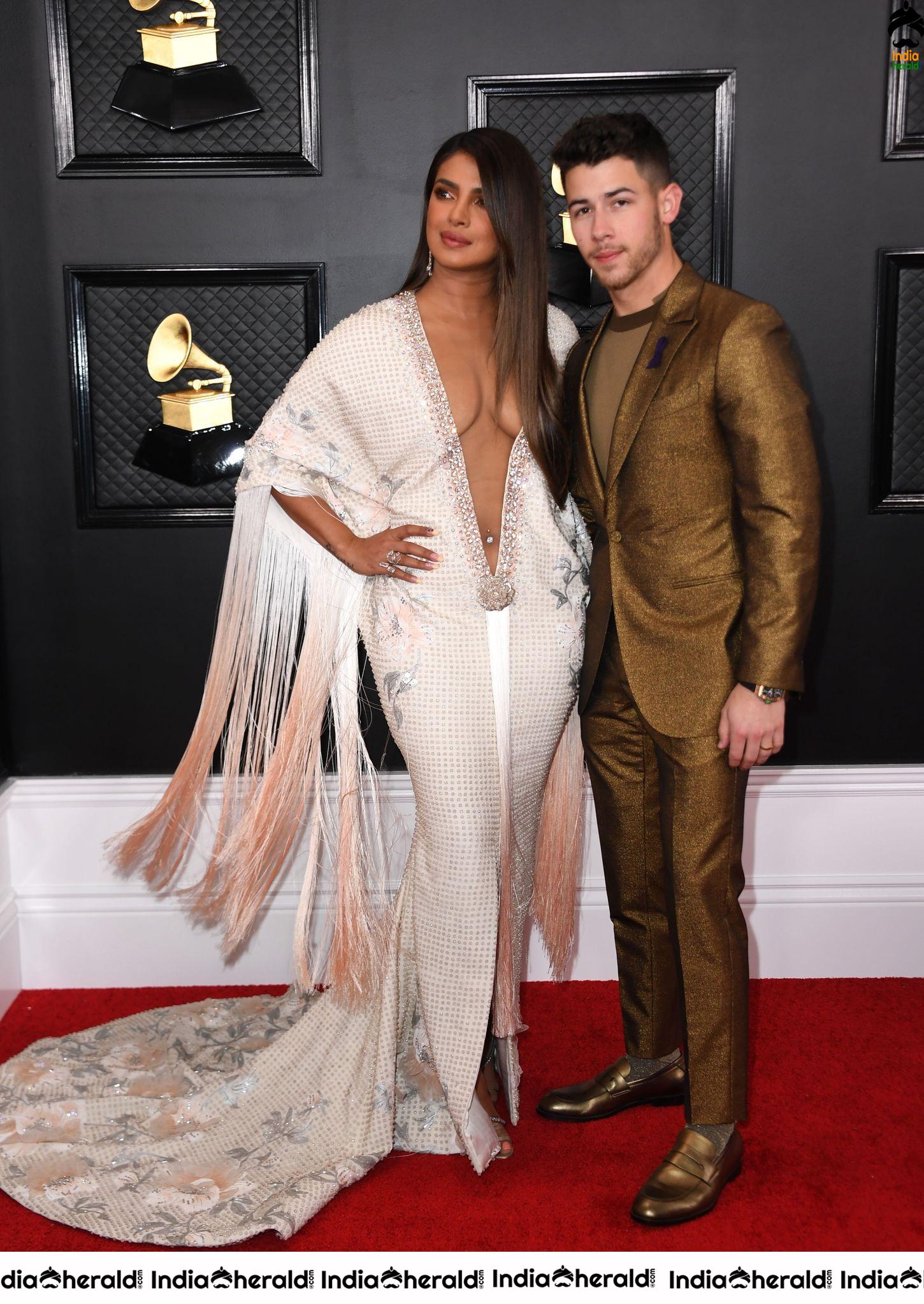 More Unseen Hot Sizzling Clicks of Priyanka Chopra from Grammys Set 1