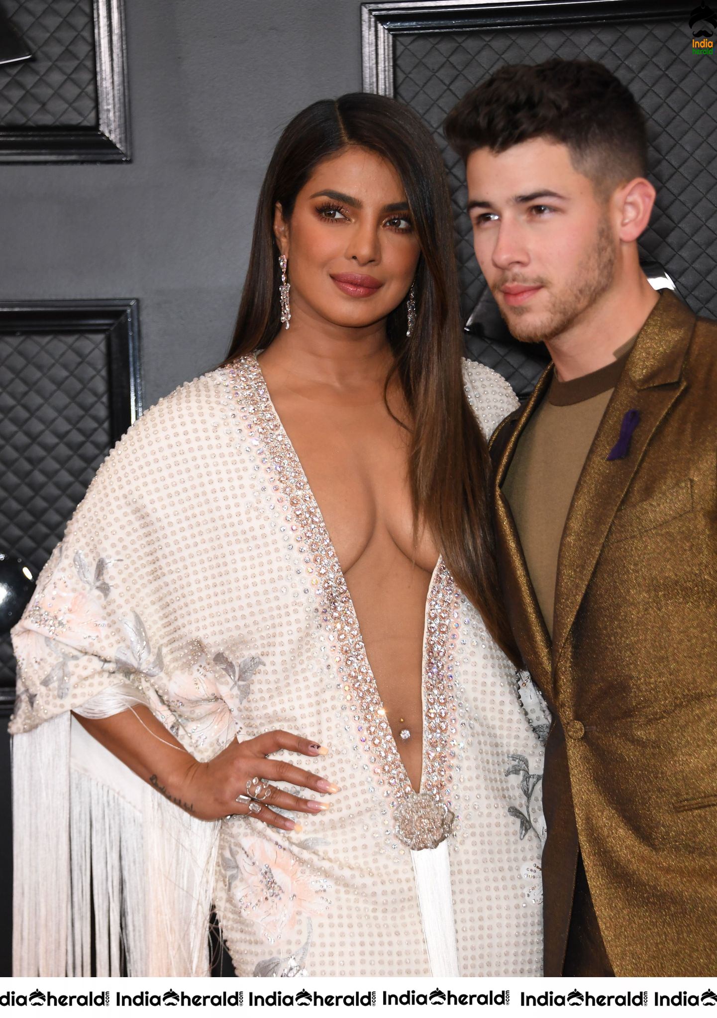 More Unseen Hot Sizzling Clicks of Priyanka Chopra from Grammys Set 1