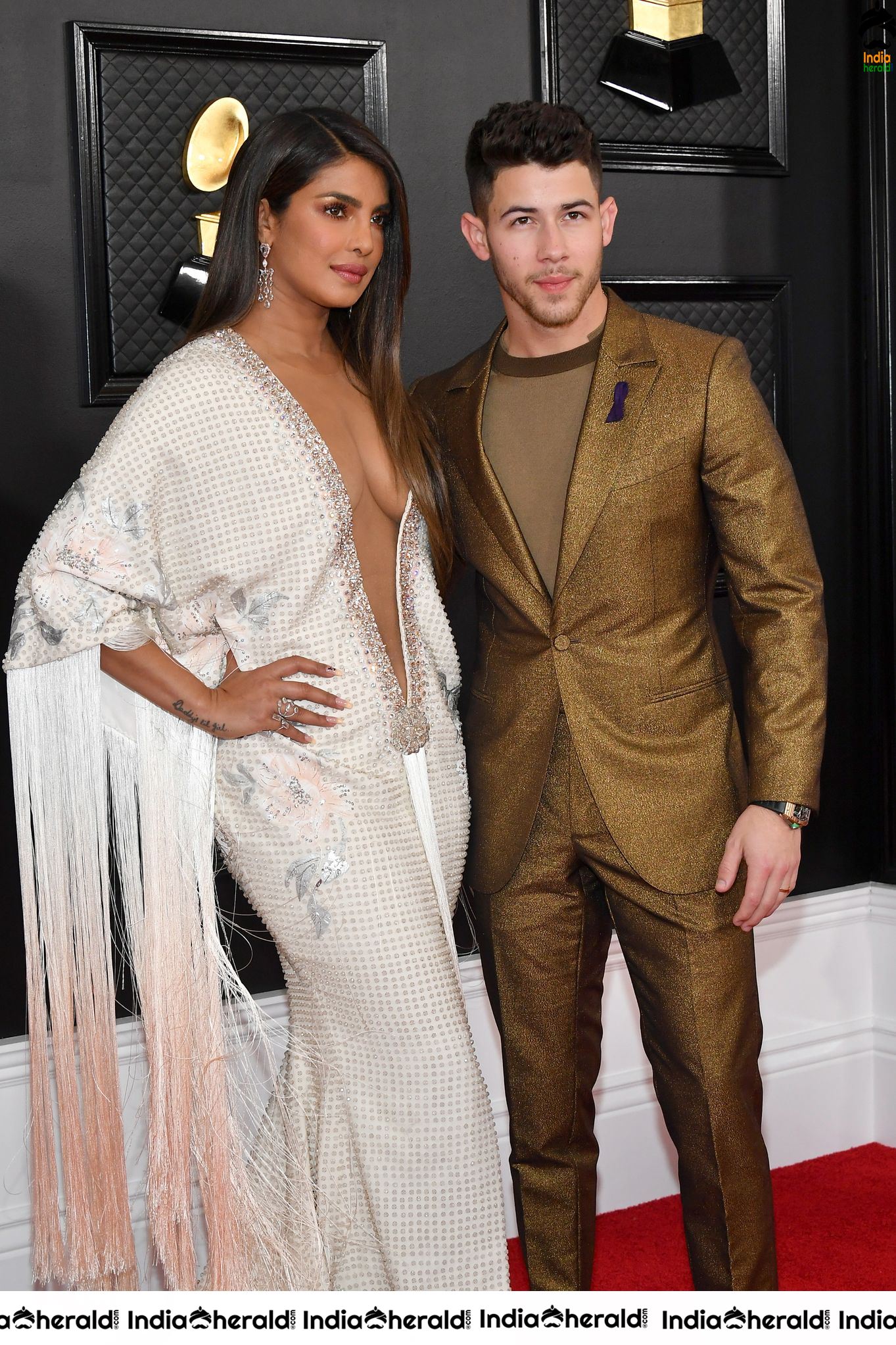 More Unseen Hot Sizzling Clicks of Priyanka Chopra from Grammys Set 3