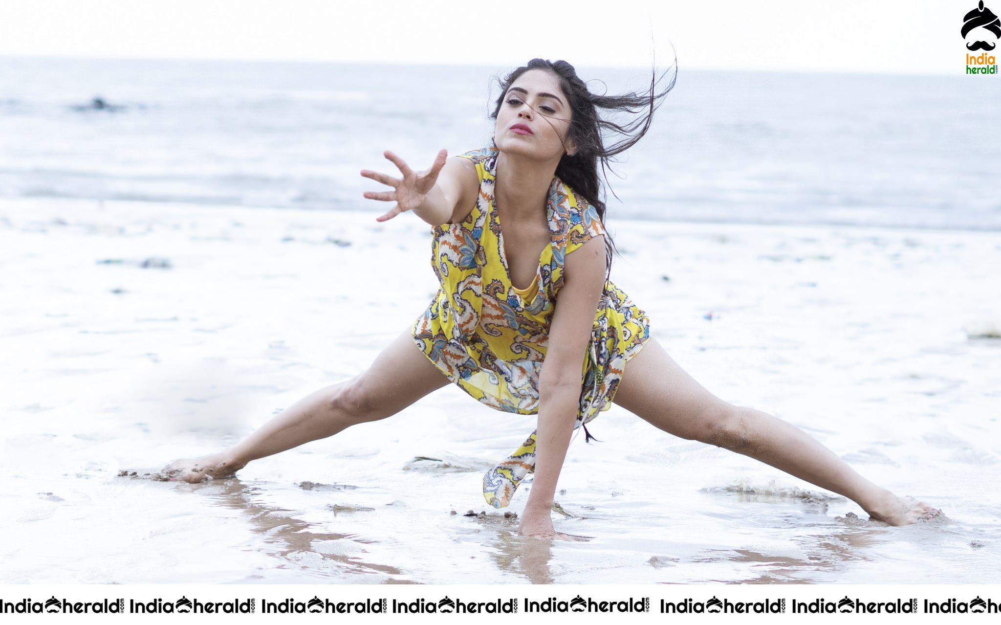 Naina Ganguly Sizzling Hot Stills from Beautiful Movie