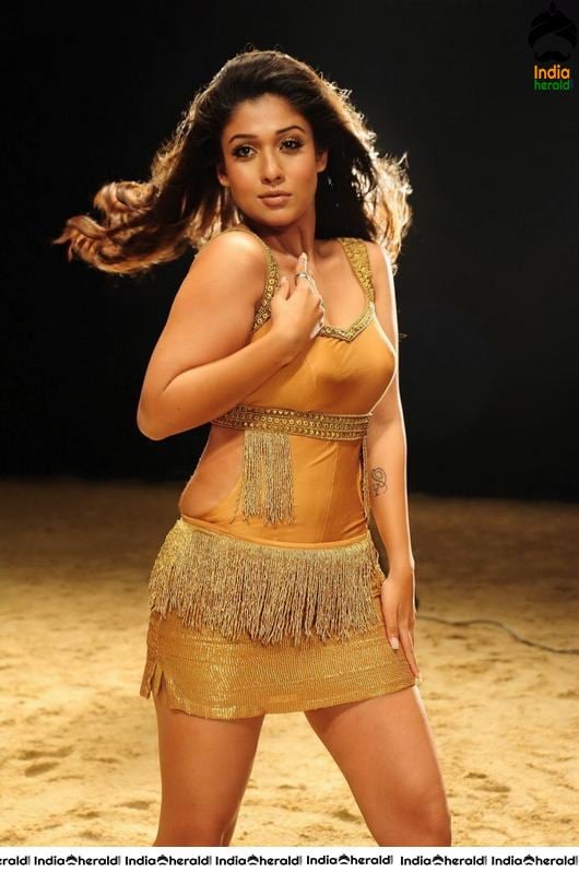 Nayanthara Hot Bikini Photos Collection to tempt your Mood Set 2