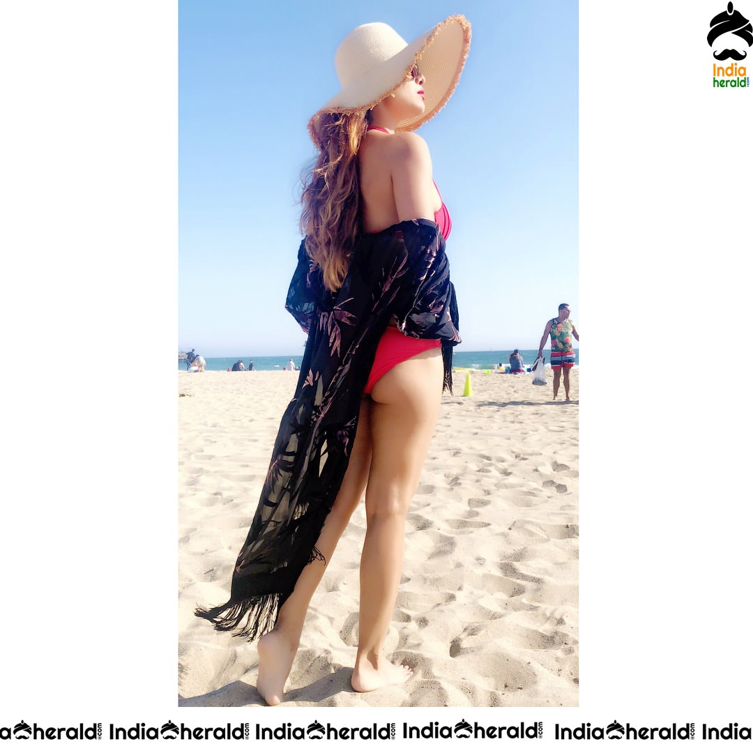 Neha Malik Hot Bikini Clicks on beach sand Set 2