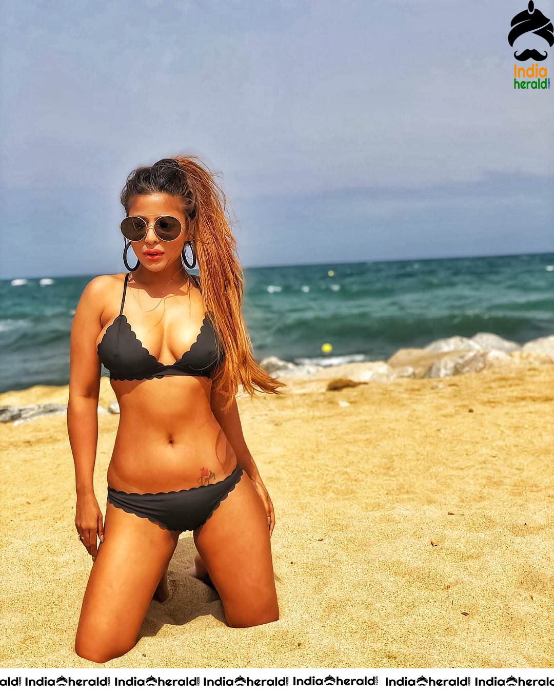 Niharika Agarwal Hottest Bikini Photos to spice your mood