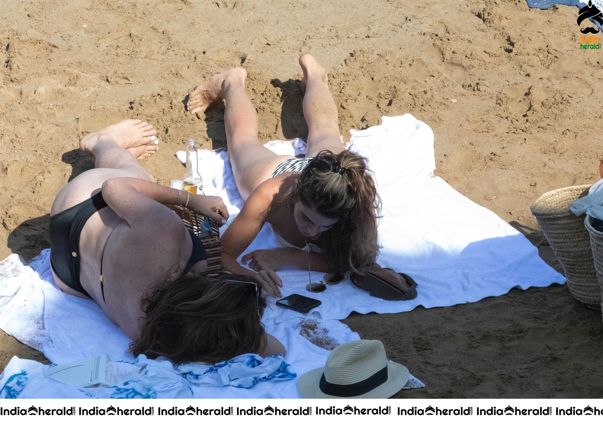 Nikki Reed In Bikini And Enjoying Her Boy Friend At Beach