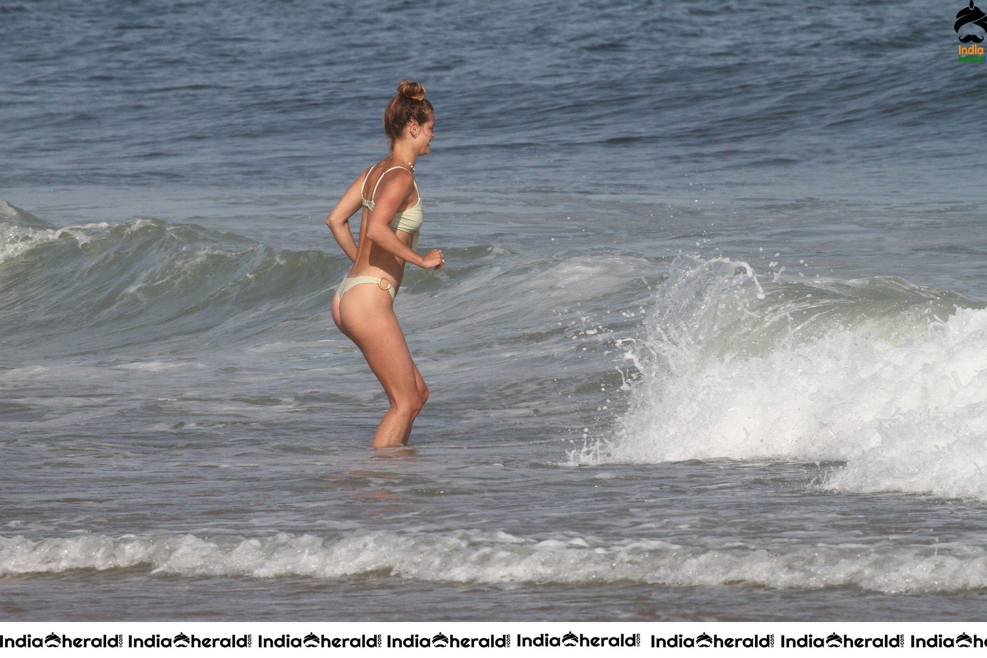 Nina Agdal enjoying in Beach at a beach in Hamptons