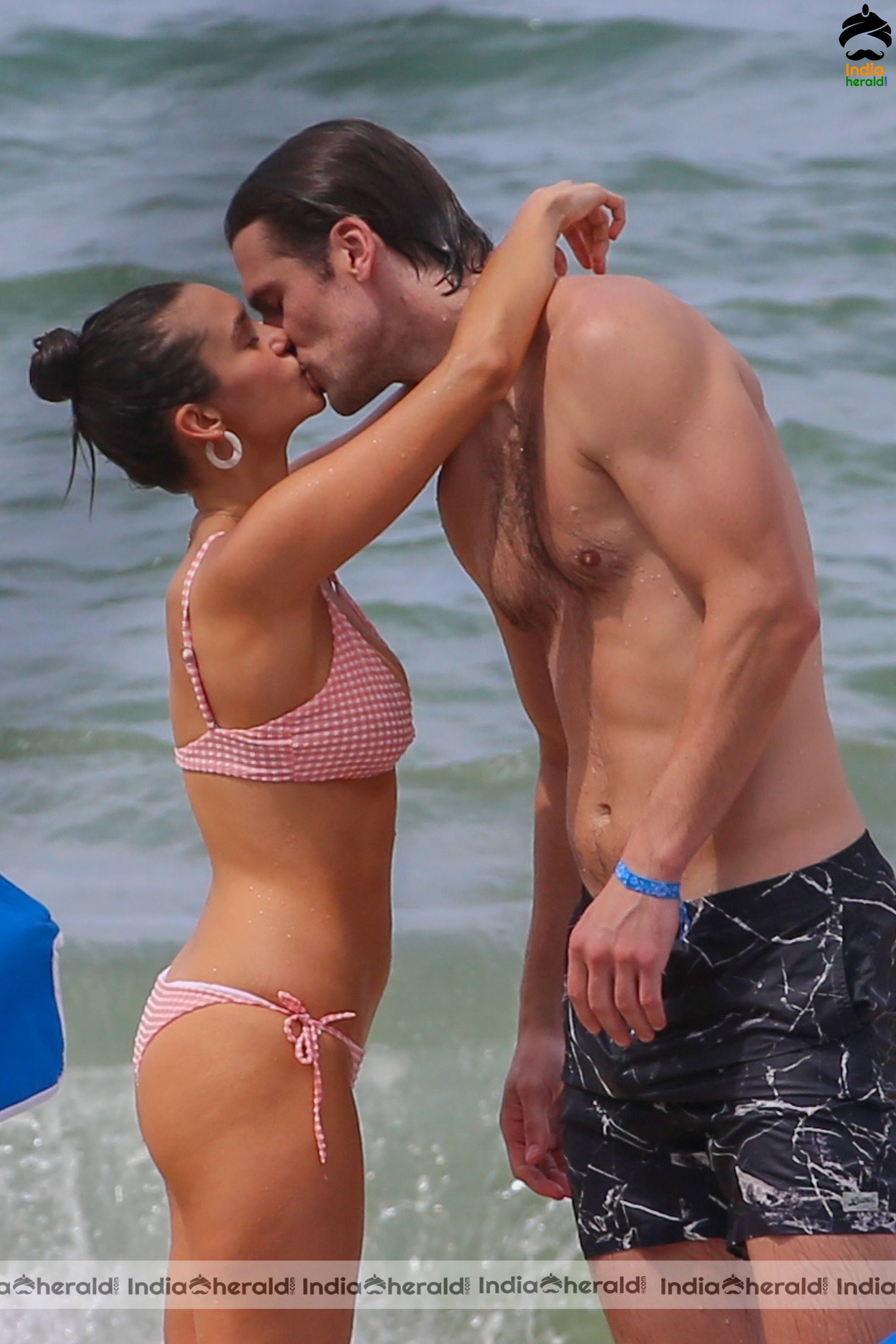 Nina Dobrev Damn Hot And Sexy In Bikini With Her Boyfriend At Maui Set 1