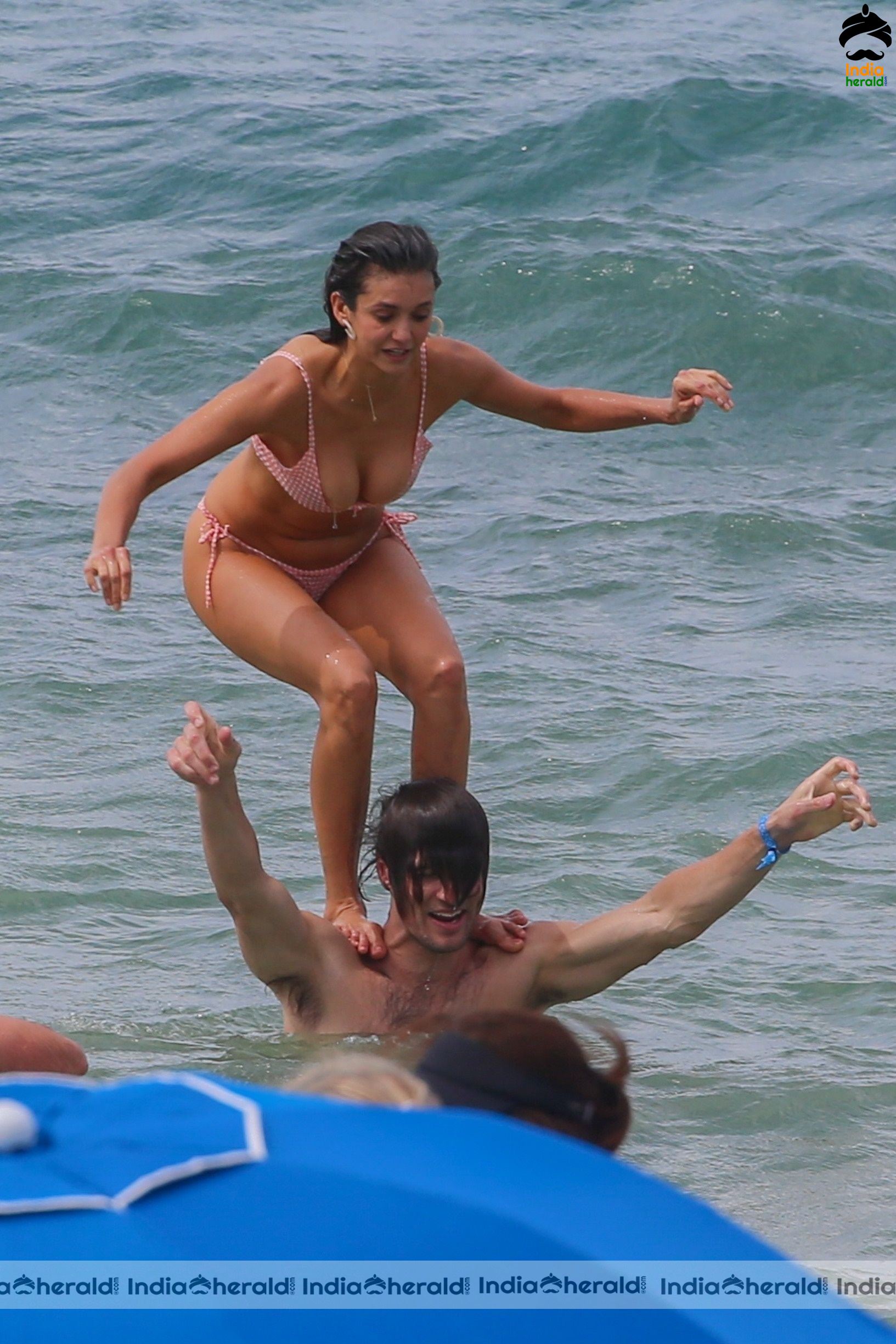 Nina Dobrev Damn Hot And Sexy In Bikini With Her Boyfriend At Maui Set 1