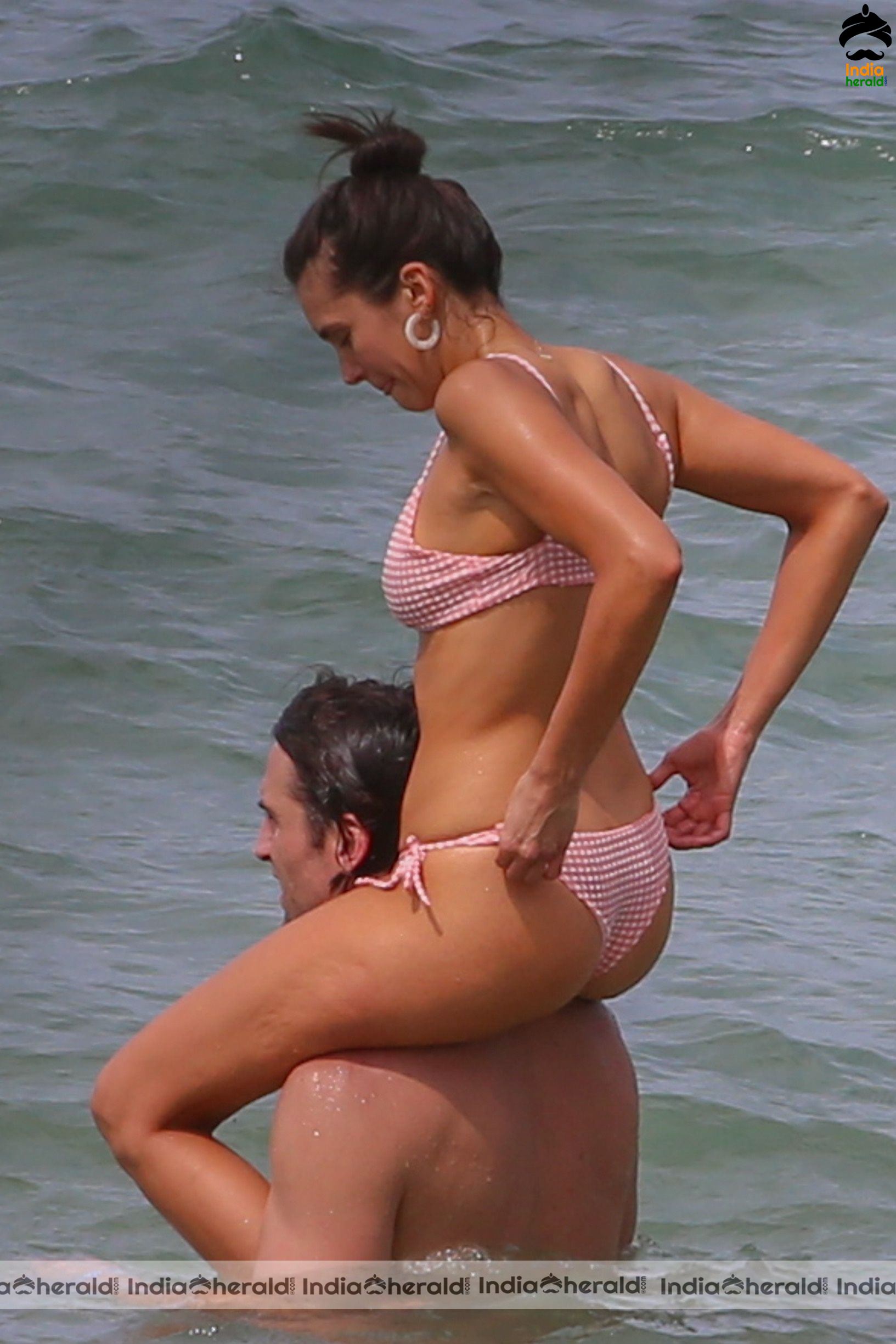 Nina Dobrev Damn Hot And Sexy In Bikini With Her Boyfriend At Maui Set 1