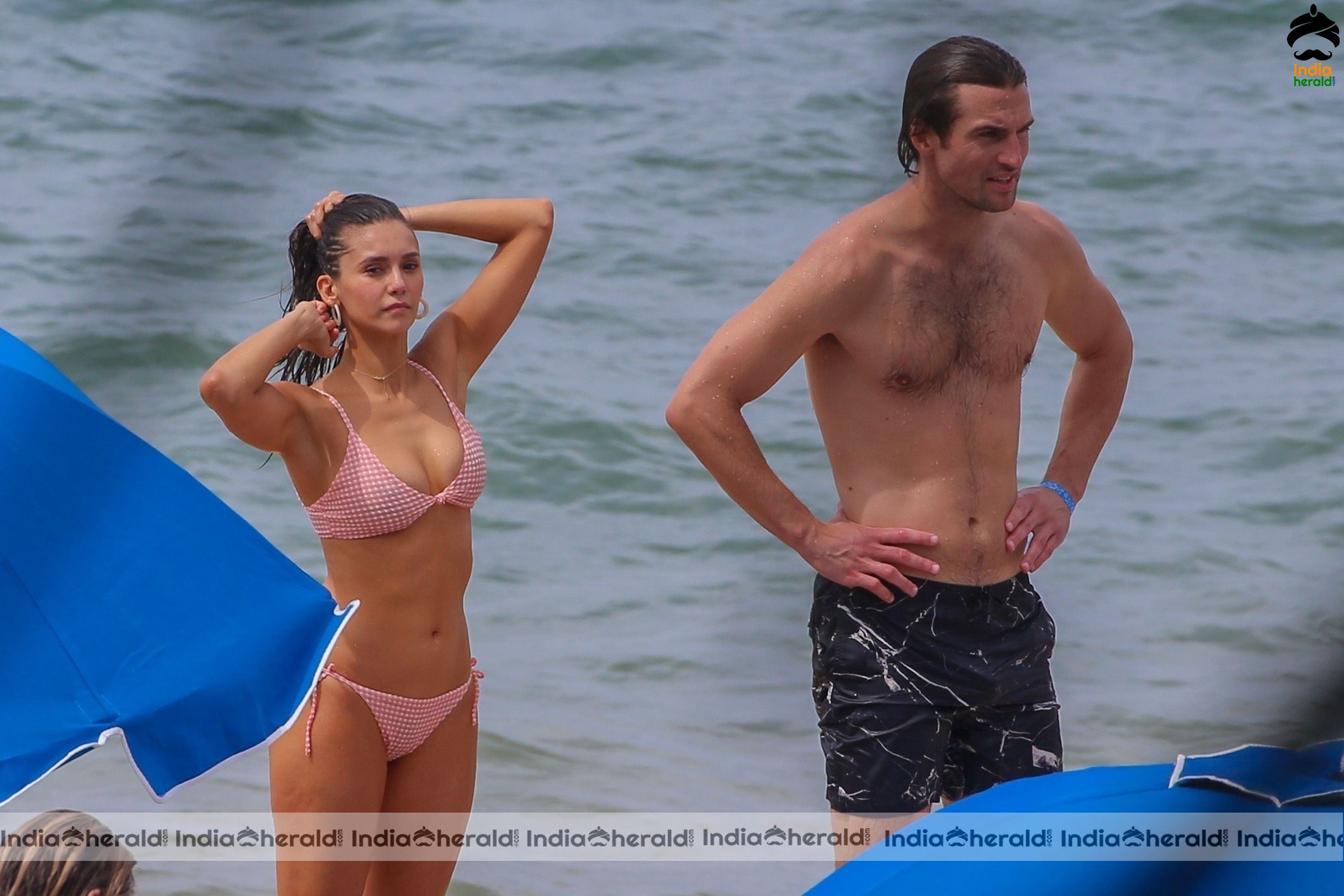 Nina Dobrev Damn Hot And Sexy In Bikini With Her Boyfriend At Maui Set 2