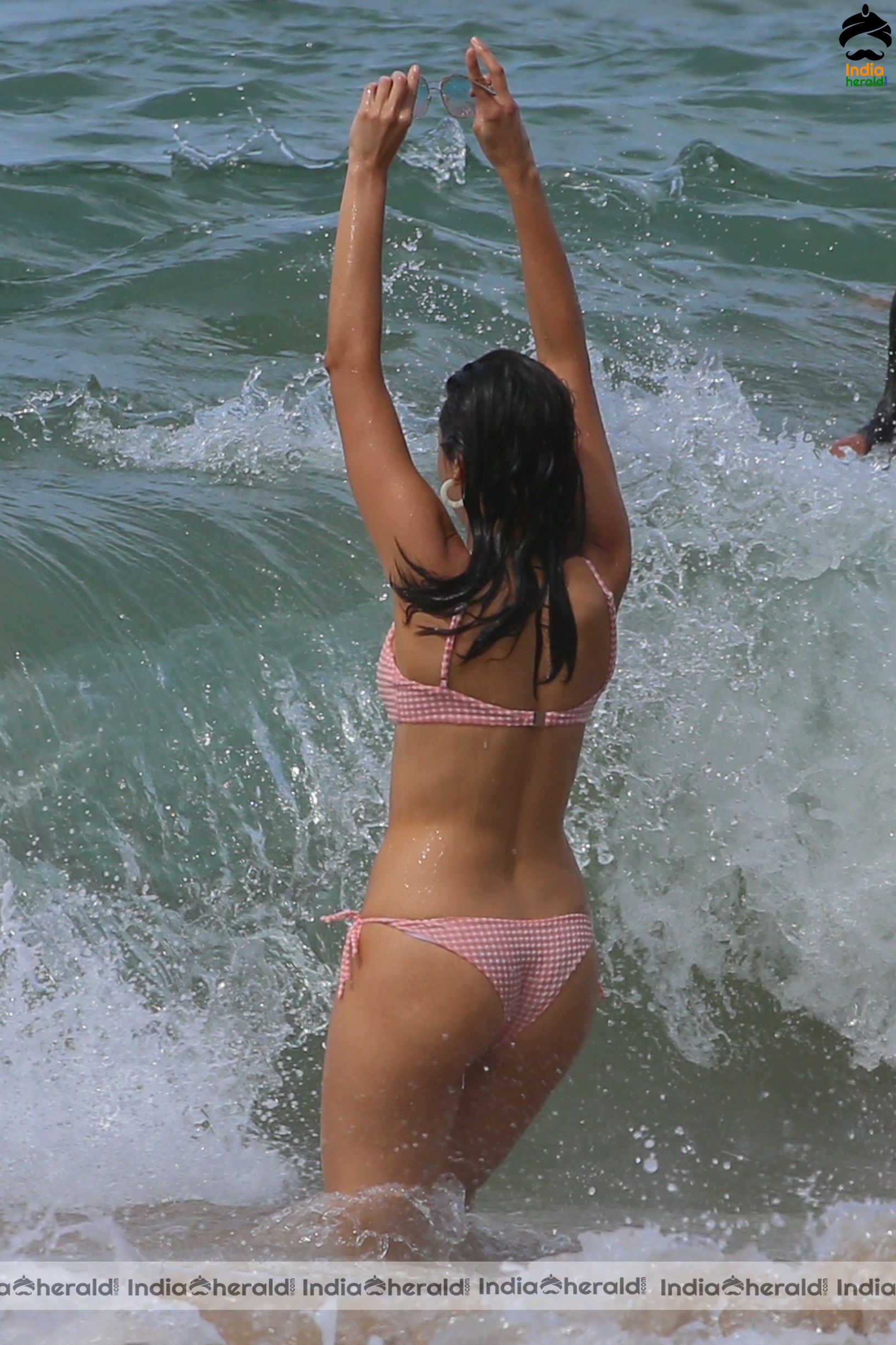 Nina Dobrev Damn Hot And Sexy In Bikini With Her Boyfriend At Maui Set 3