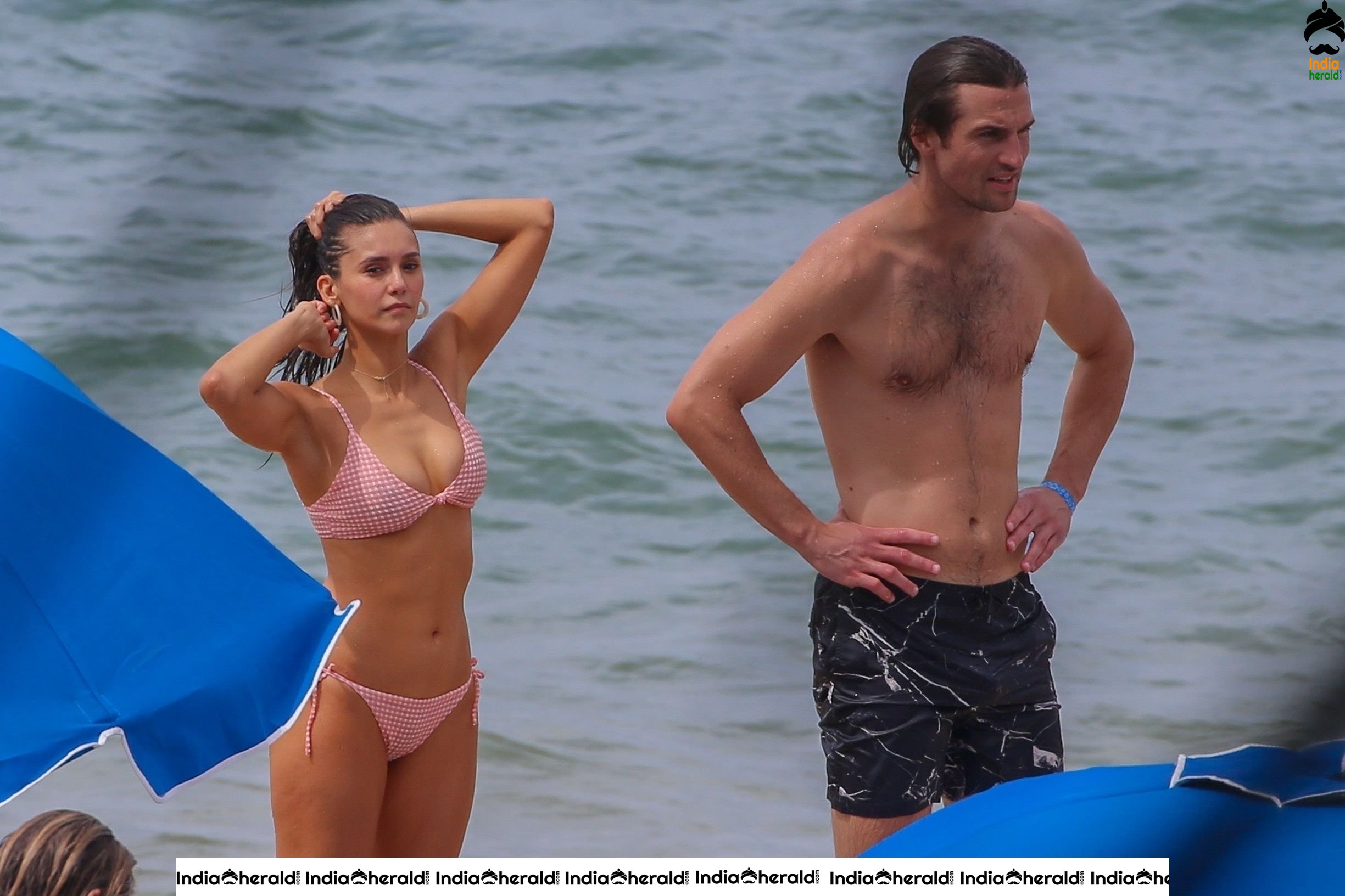 Nina Dobrev Exposing in Bikini and enjoying with Boyfriend Grant Mellon in beach Set 2