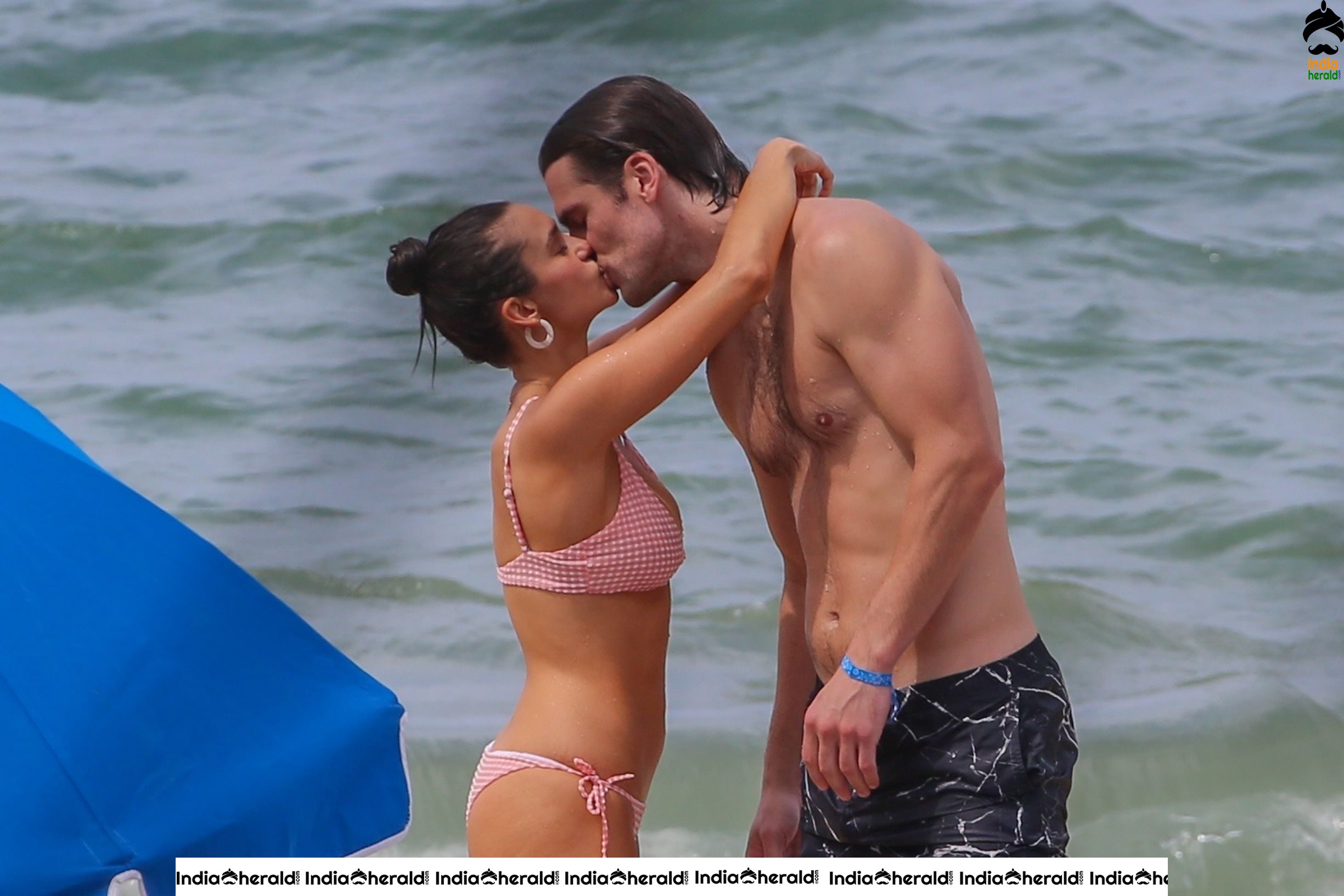 Nina Dobrev Exposing in Bikini and enjoying with Boyfriend Grant Mellon in beach Set 2