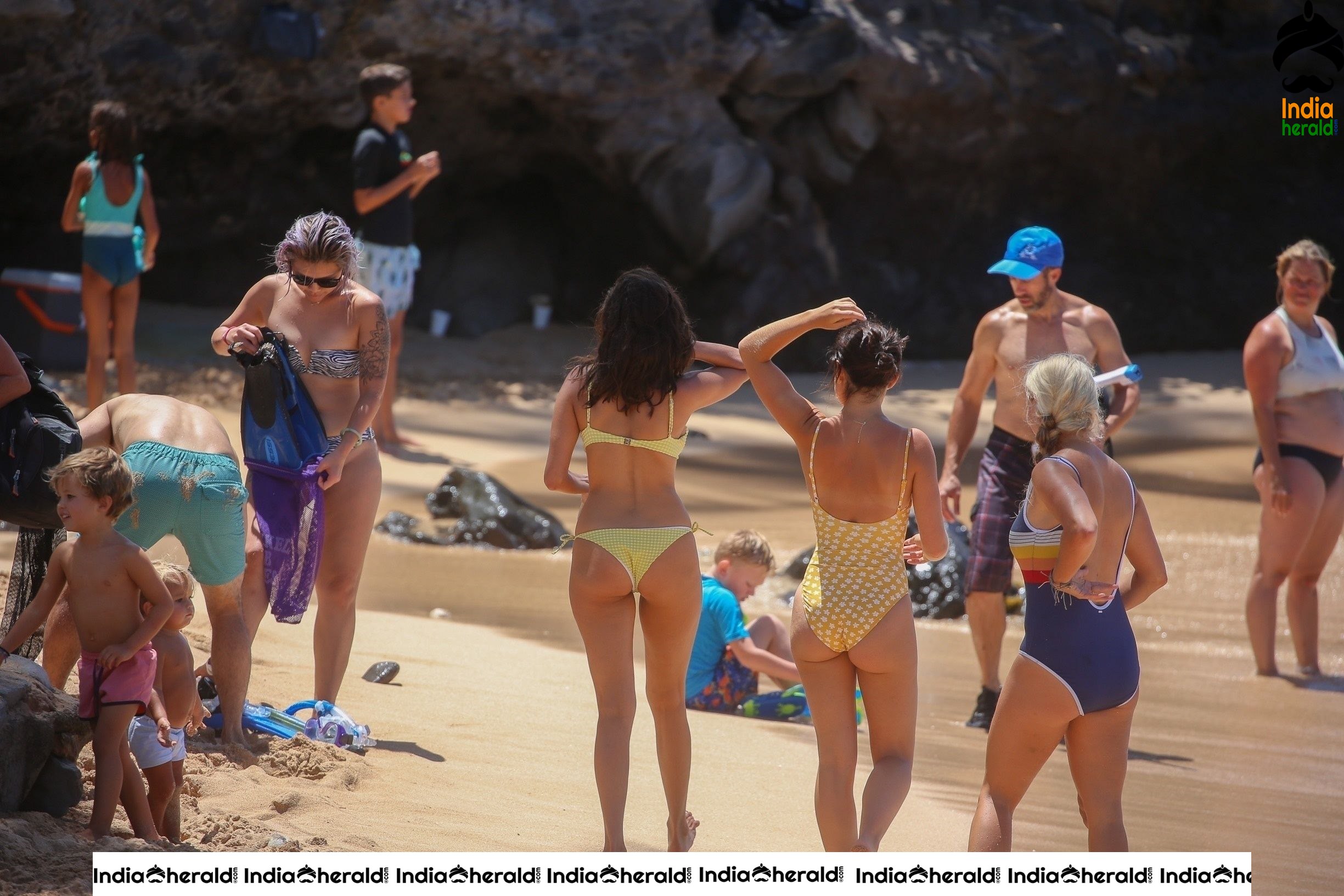 Nina Dobrev Hot Photos in a bikini at the beach in Maui Set 2