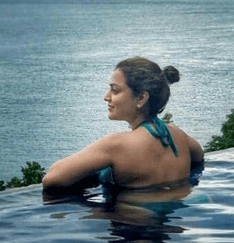 Nisha Aggarwal Hot Bikini Stills From A Swimming Pool