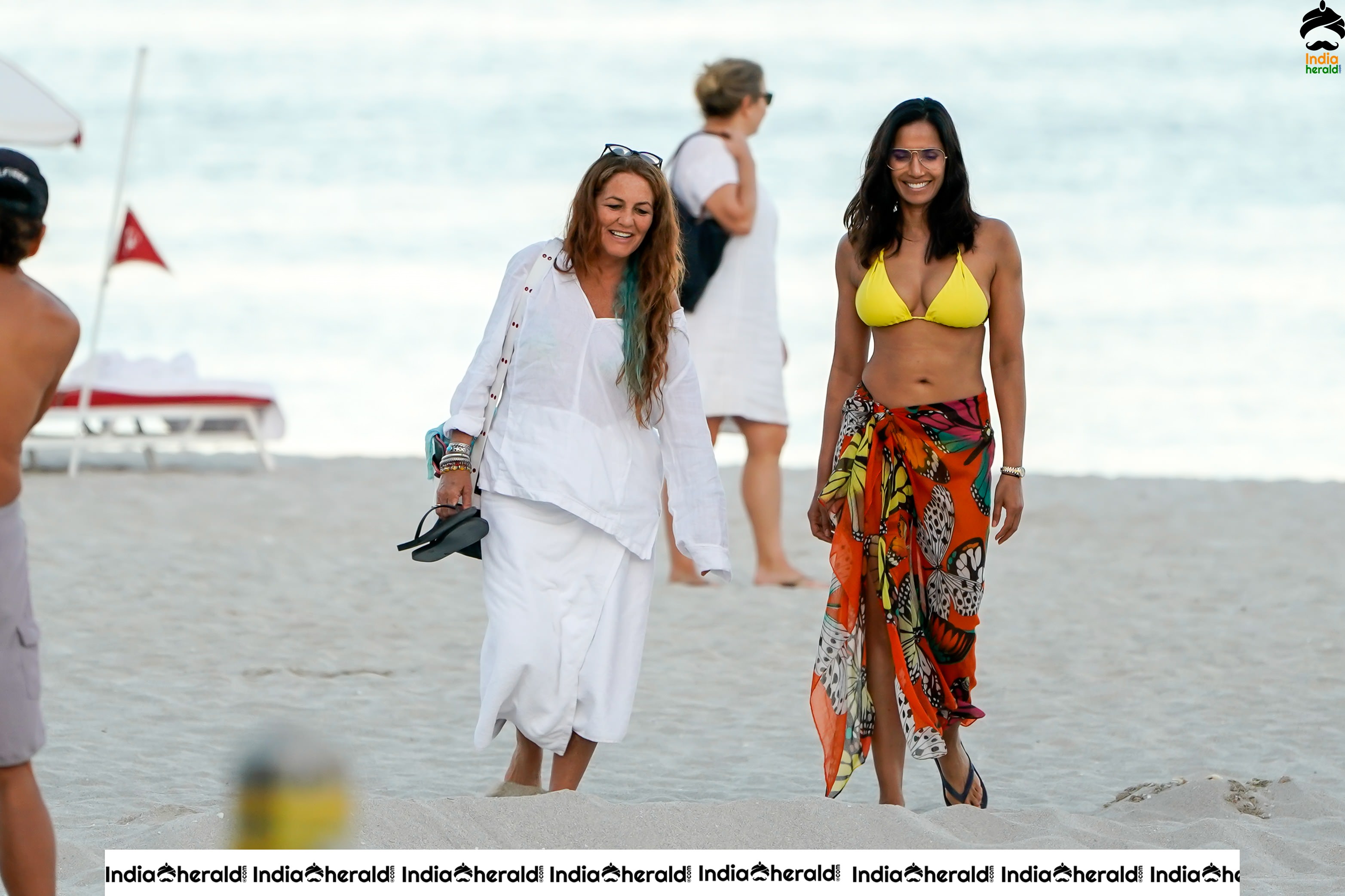 Padma Lakshmi Exposes Too Much Again In Bikini Set 1