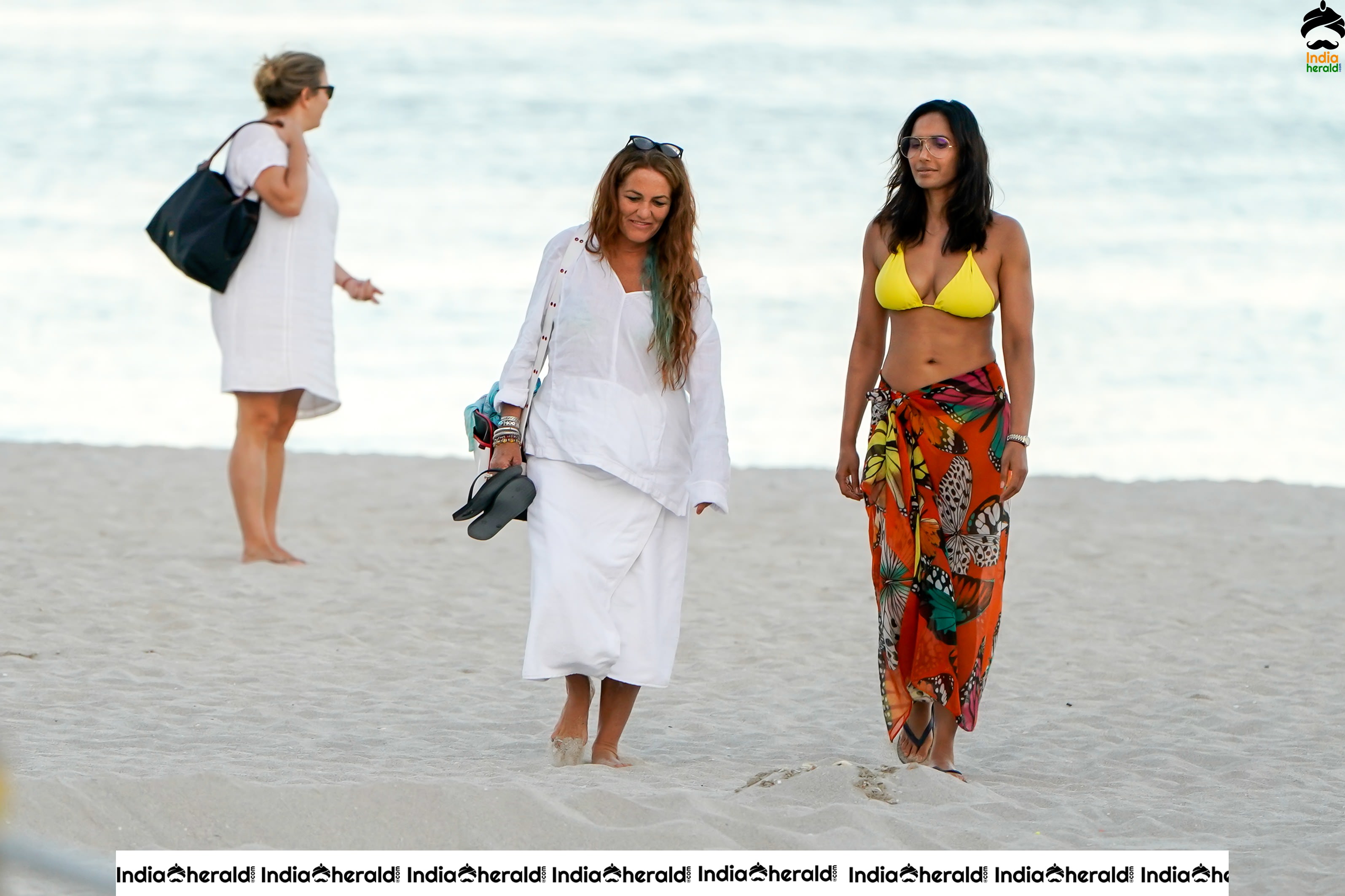 Padma Lakshmi Exposes Too Much Again In Bikini Set 1