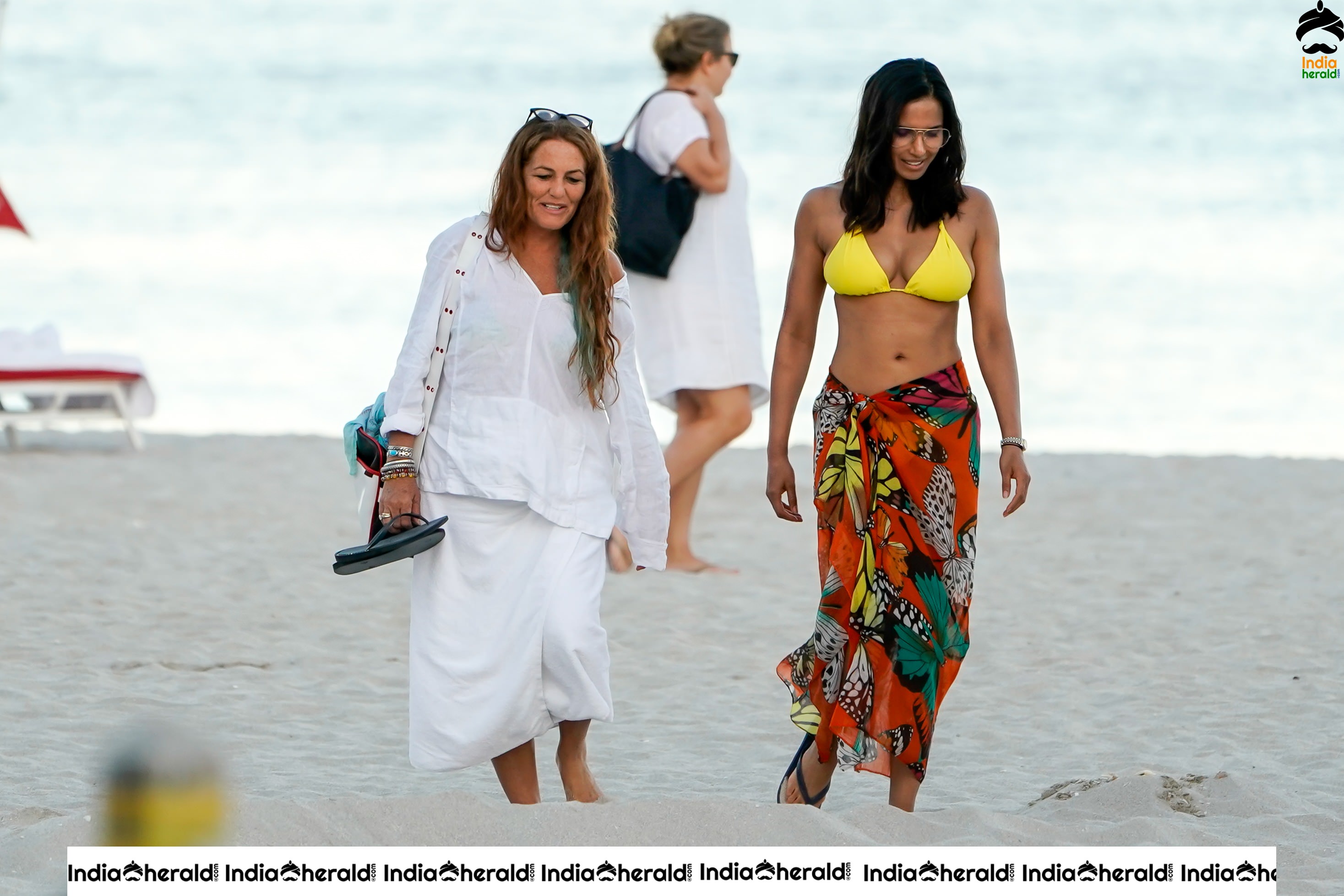 Padma Lakshmi Exposes Too Much Again In Bikini Set 1