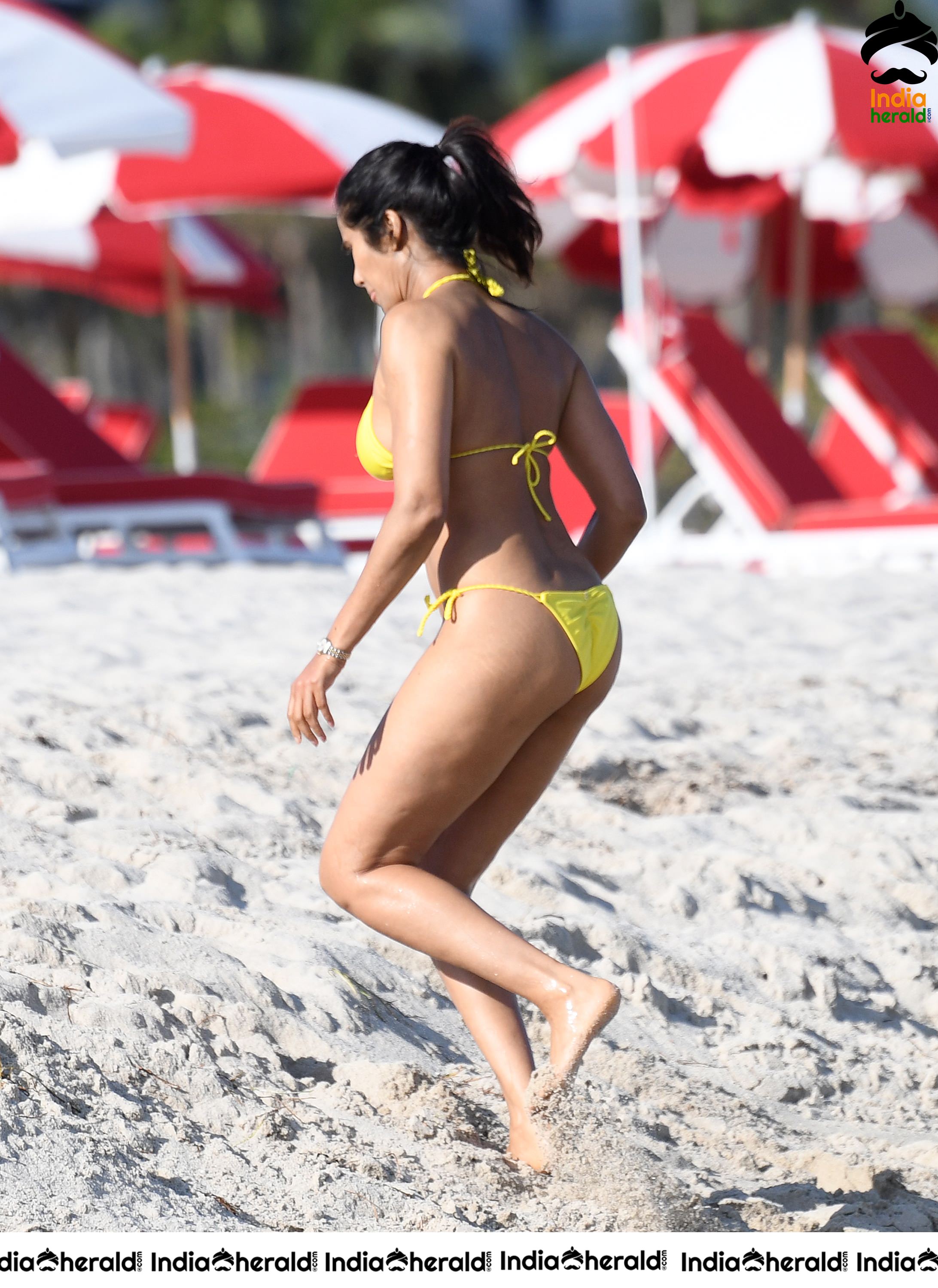 Padma Lakshmi In Hot Lace Bikini At Miami Beach Set 2