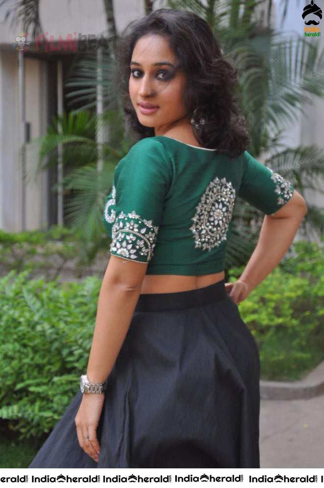 Pooja Ramachandran Will give Lustful Desires in these Sizzling Hot Photos Set 2