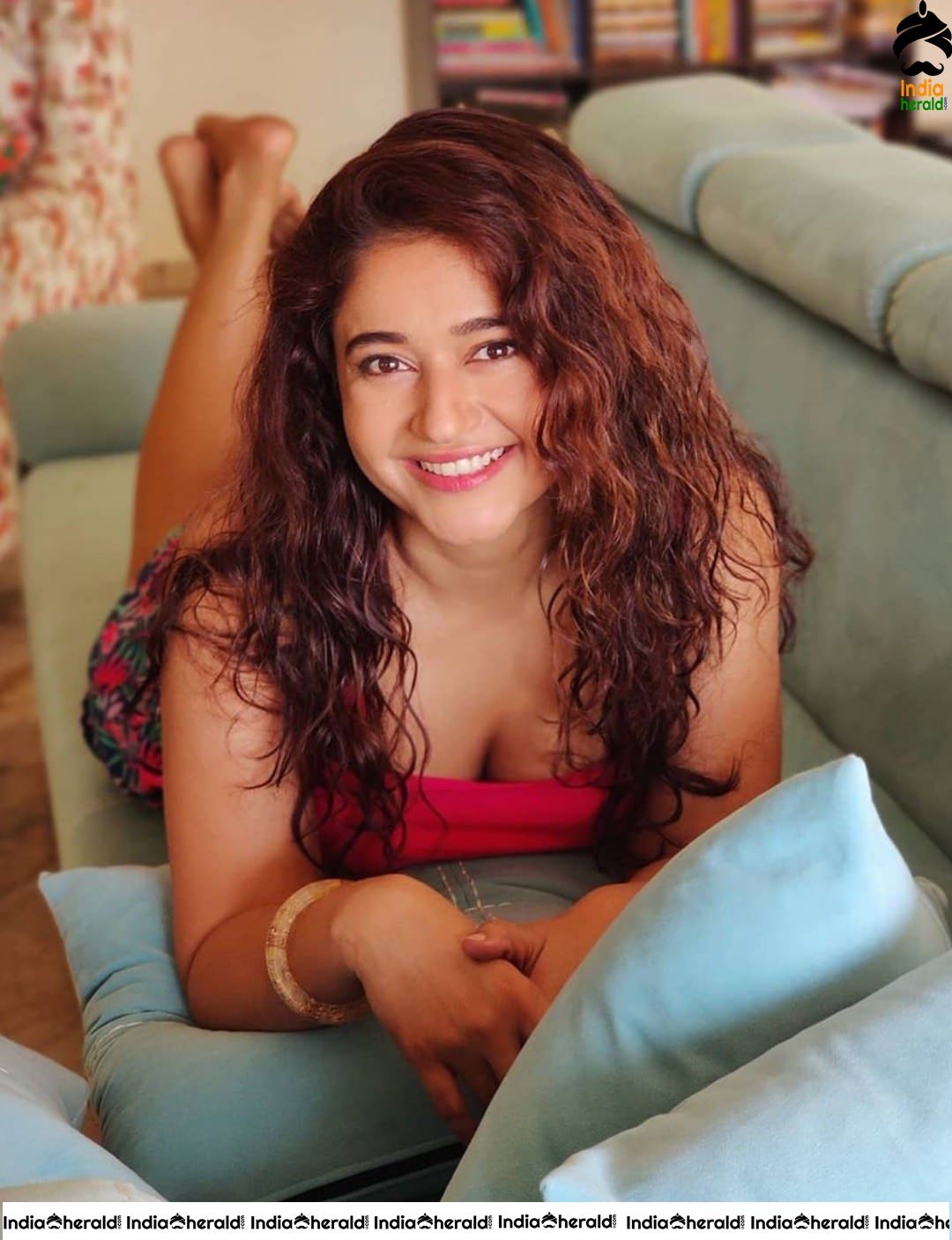 Poonam Bajwa Latest Drool Worthy Hot Photos