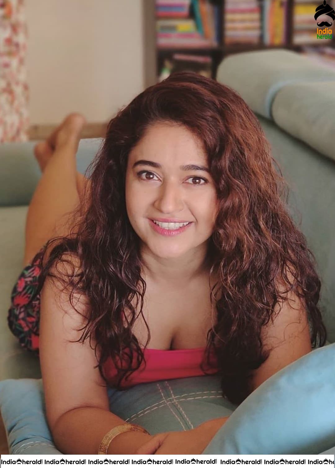 Poonam Bajwa Latest Drool Worthy Hot Photos