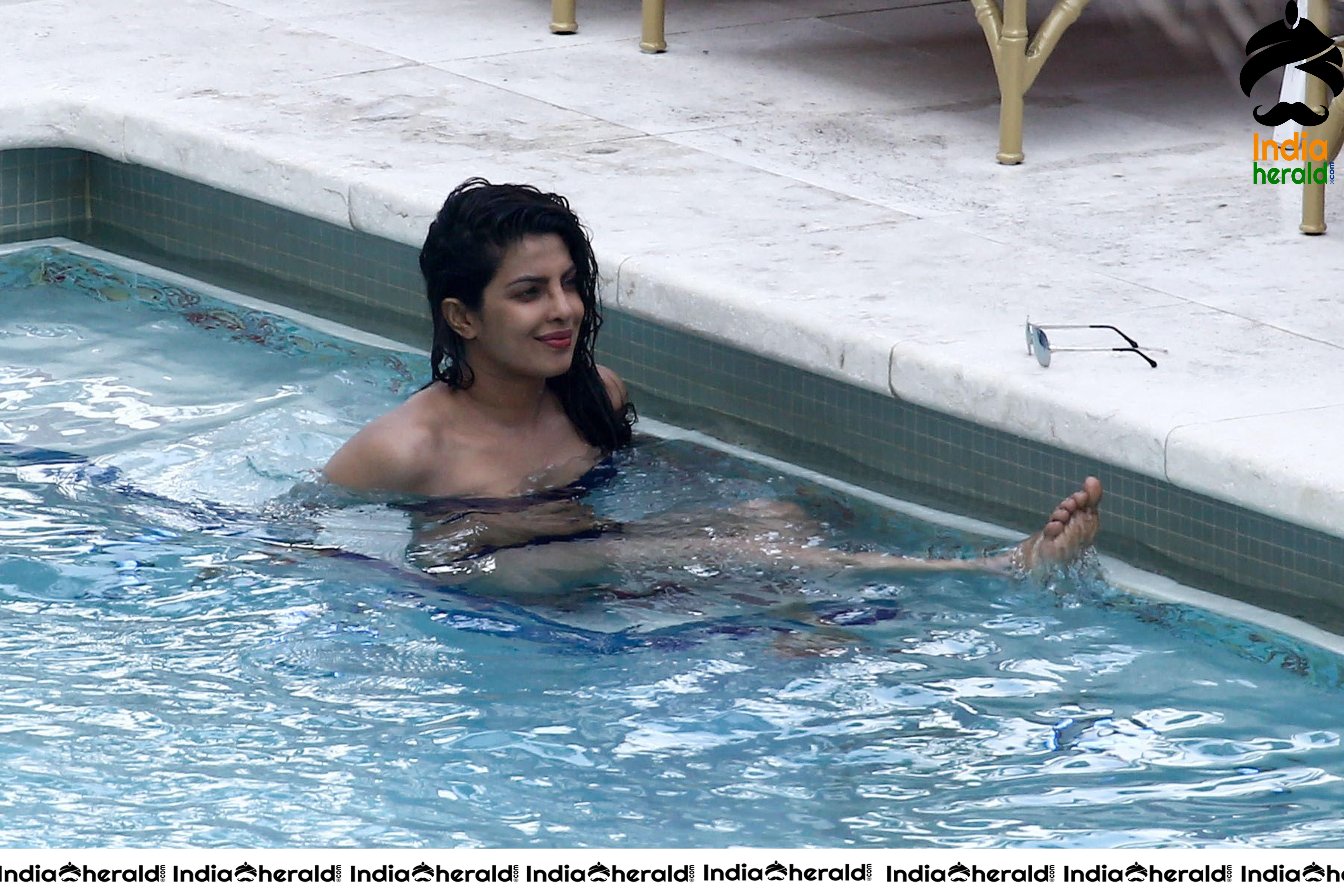 Priyanka Chopra HD Photos in Two Piece Bikini Exposing her Booty Set 1