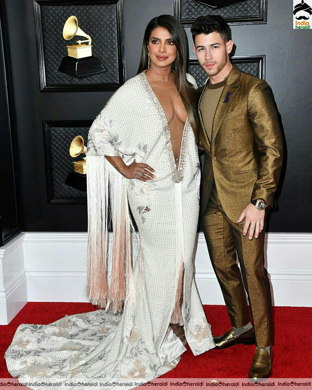 Priyanka Chopra Hot Cleavage Show During A Party