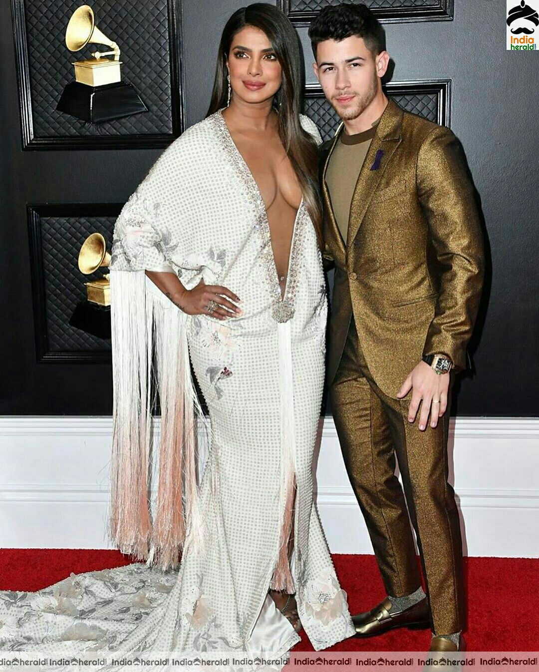 Priyanka Chopra Hot Cleavage Show During A Party