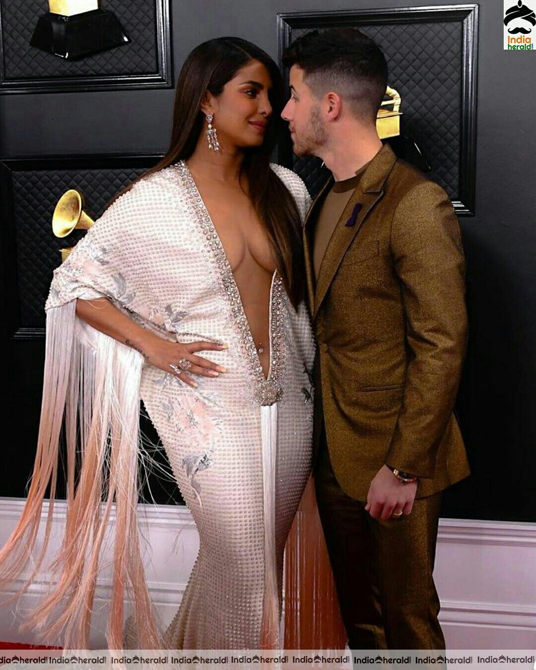 Priyanka Chopra Hot Cleavage Show During A Party