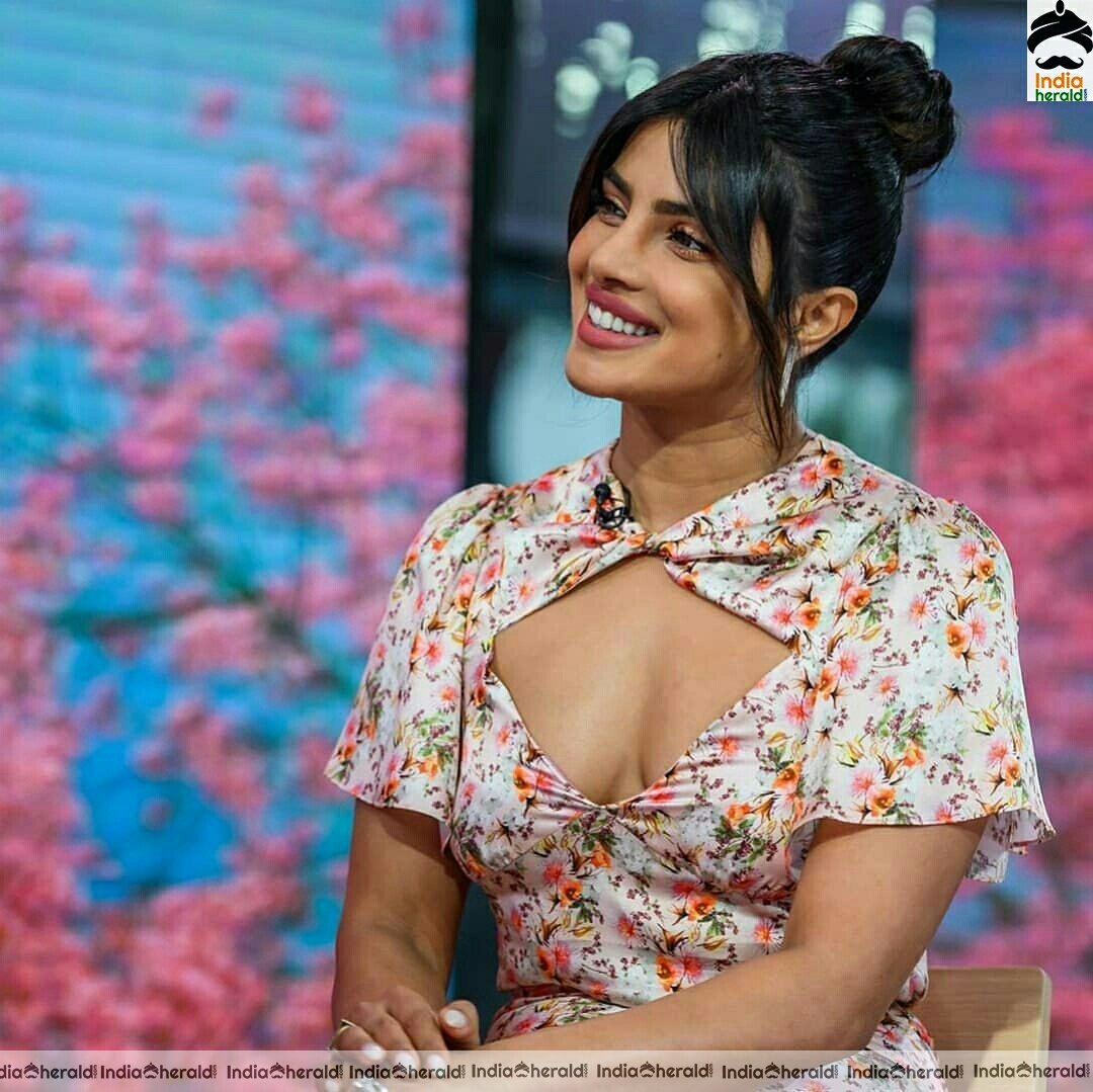 Priyanka Chopra Hot Cleavage Show During A TV Interview