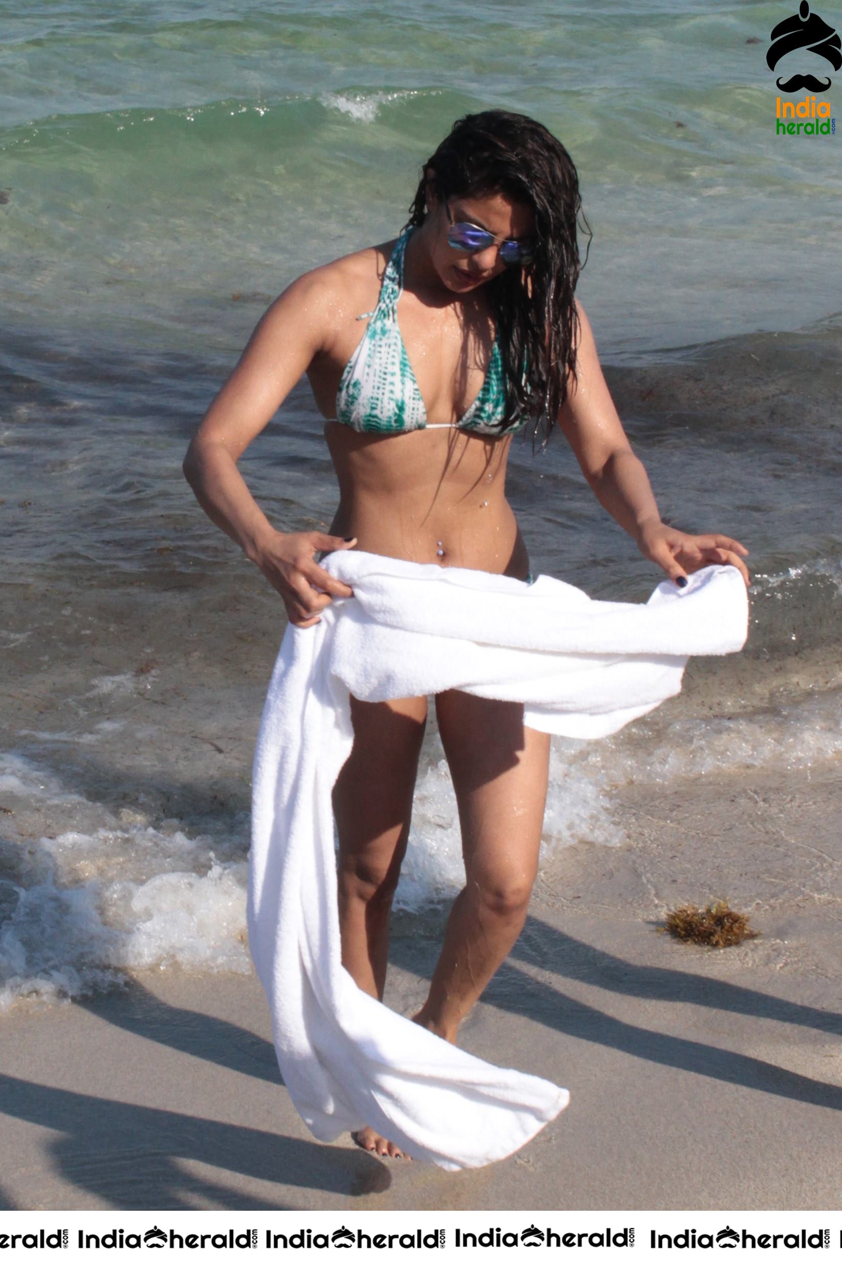 Priyanka Chopra In a bikini at a beach in Miami Set 1