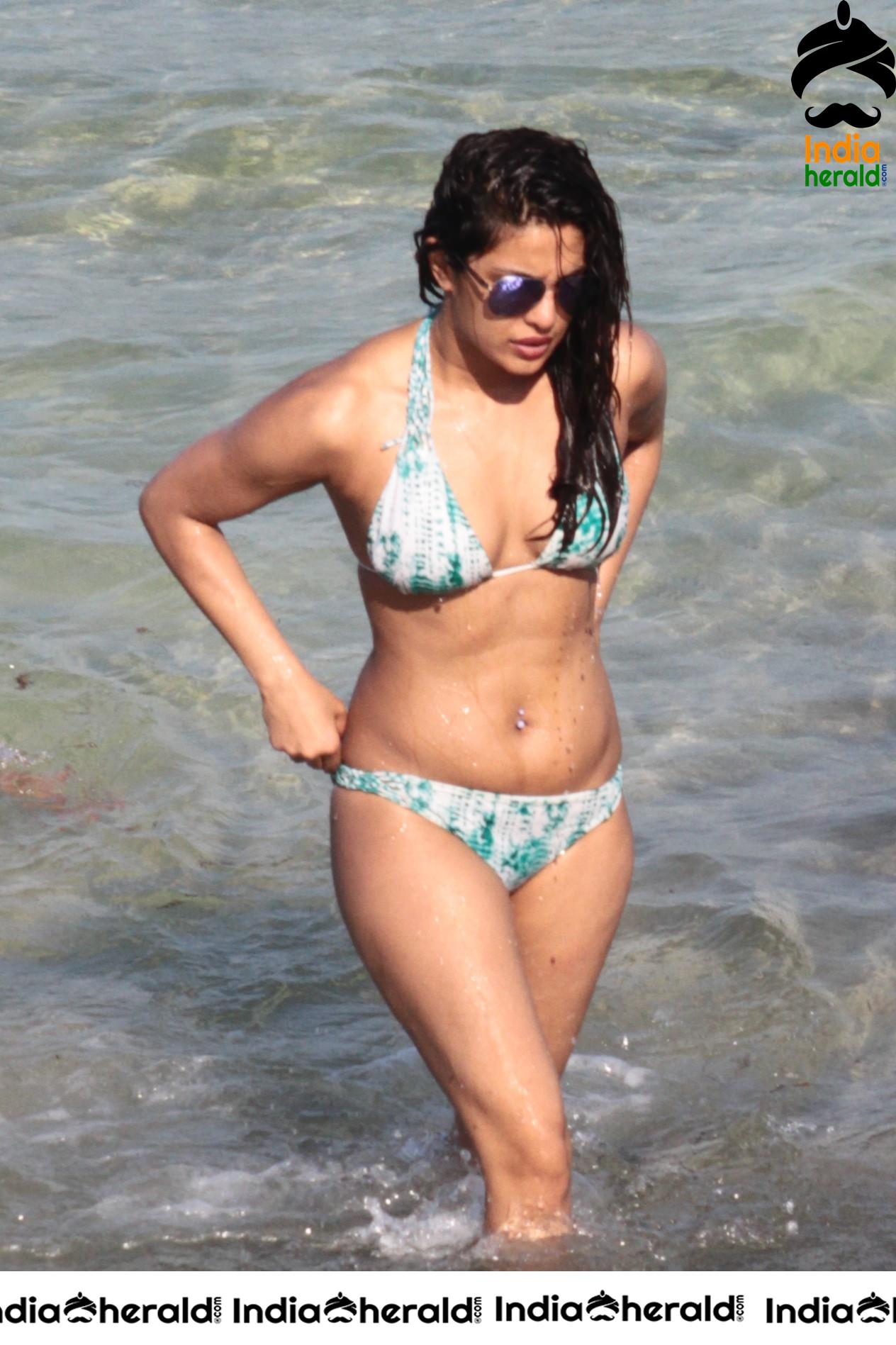 Priyanka Chopra In a bikini at a beach in Miami Set 1