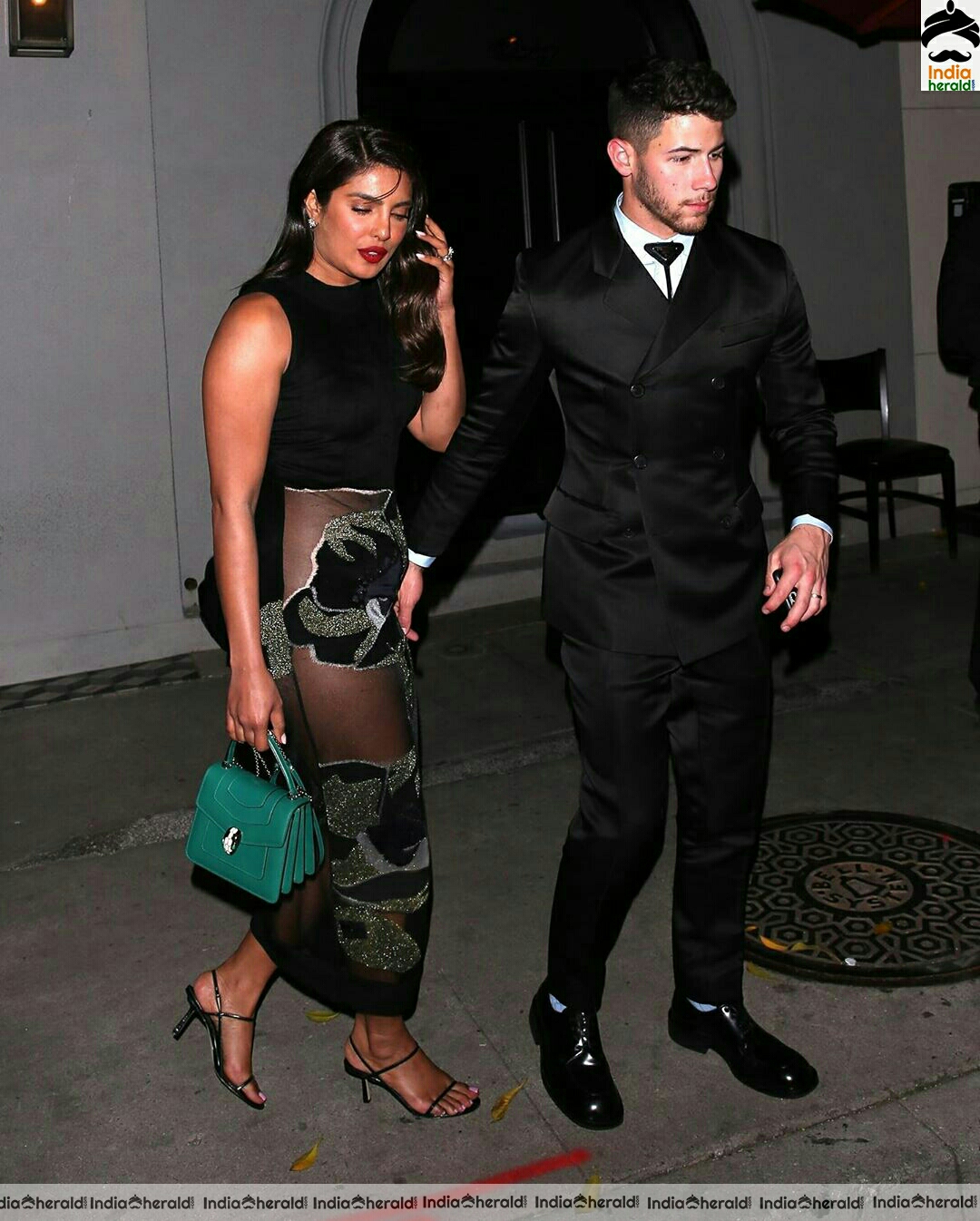 Priyanka Chopra Is Wearing Closed but Open Pants and teases our lust set 2