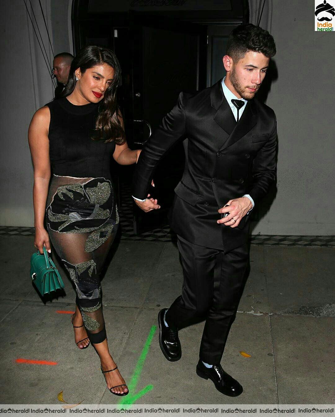 Priyanka Chopra Is Wearing Closed but Open Pants and teases our lust set 2