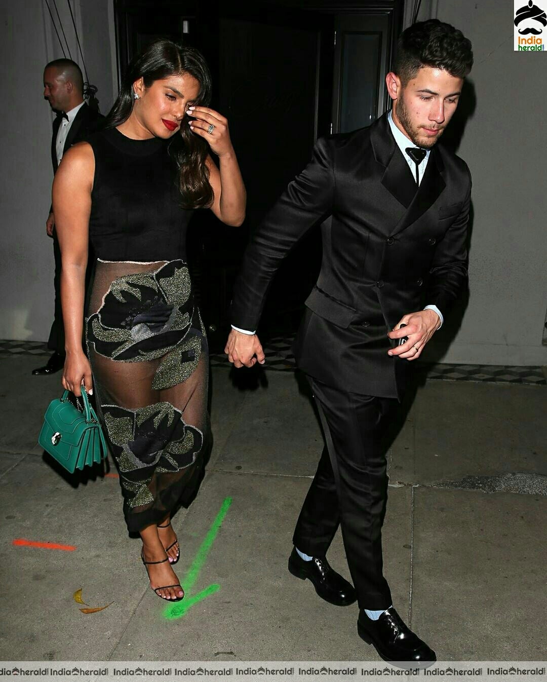 Priyanka Chopra Is Wearing Closed but Open Pants and teases our lust set 2