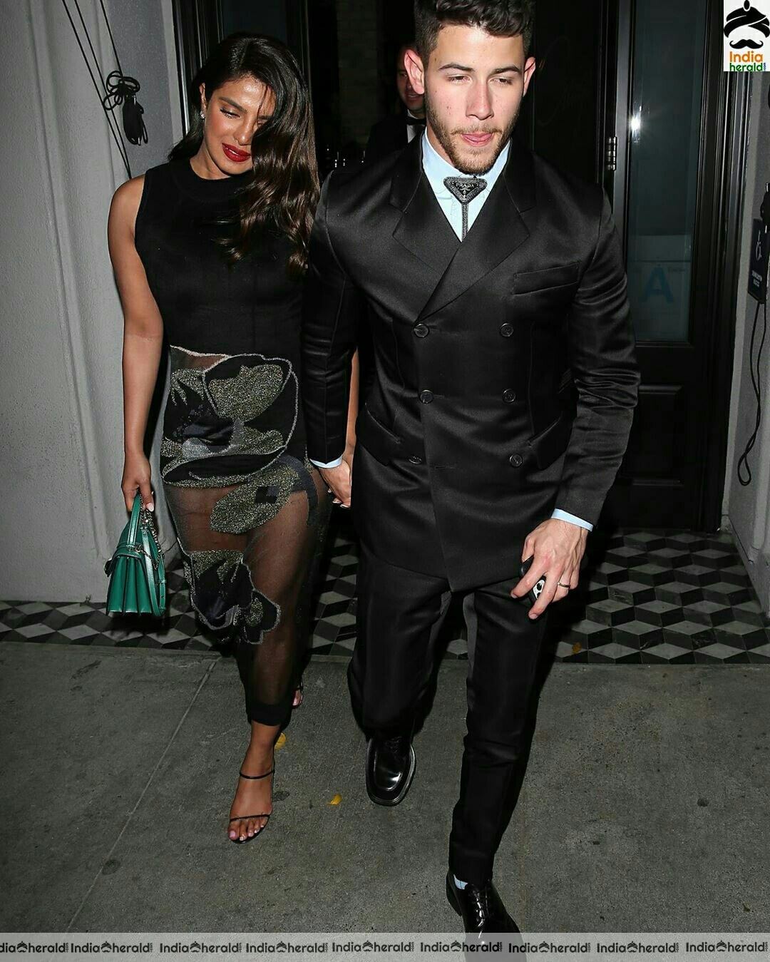 Priyanka Chopra Is Wearing Closed but Open Pants and teases our lust set 2