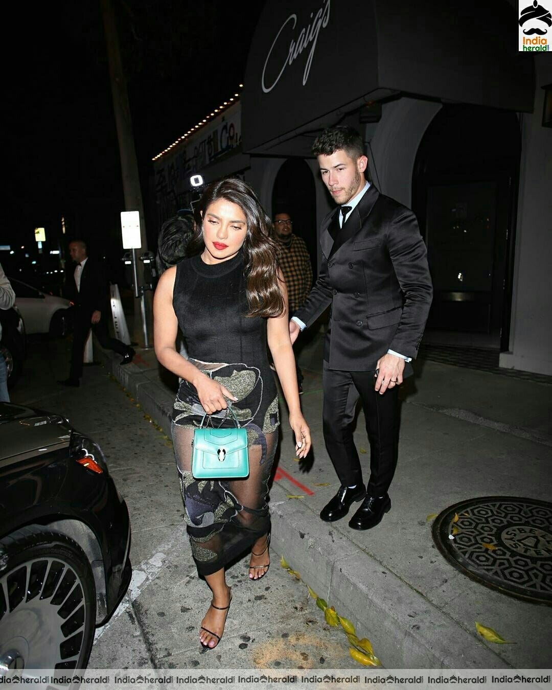 Priyanka Chopra Is Wearing Closed but Open Pants and teases our lust set 2