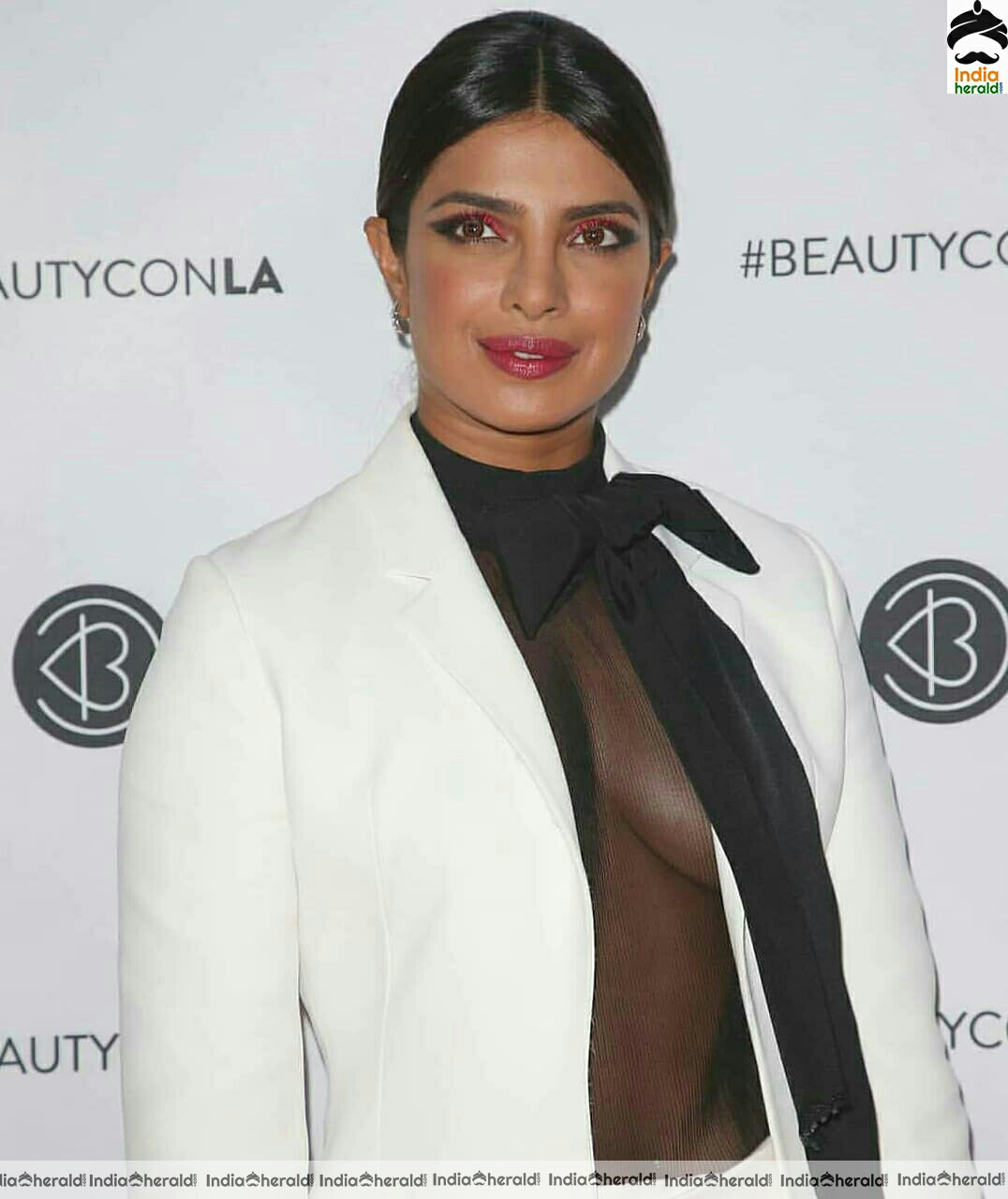 Priyanka chopra Sizzling Hot Clicks