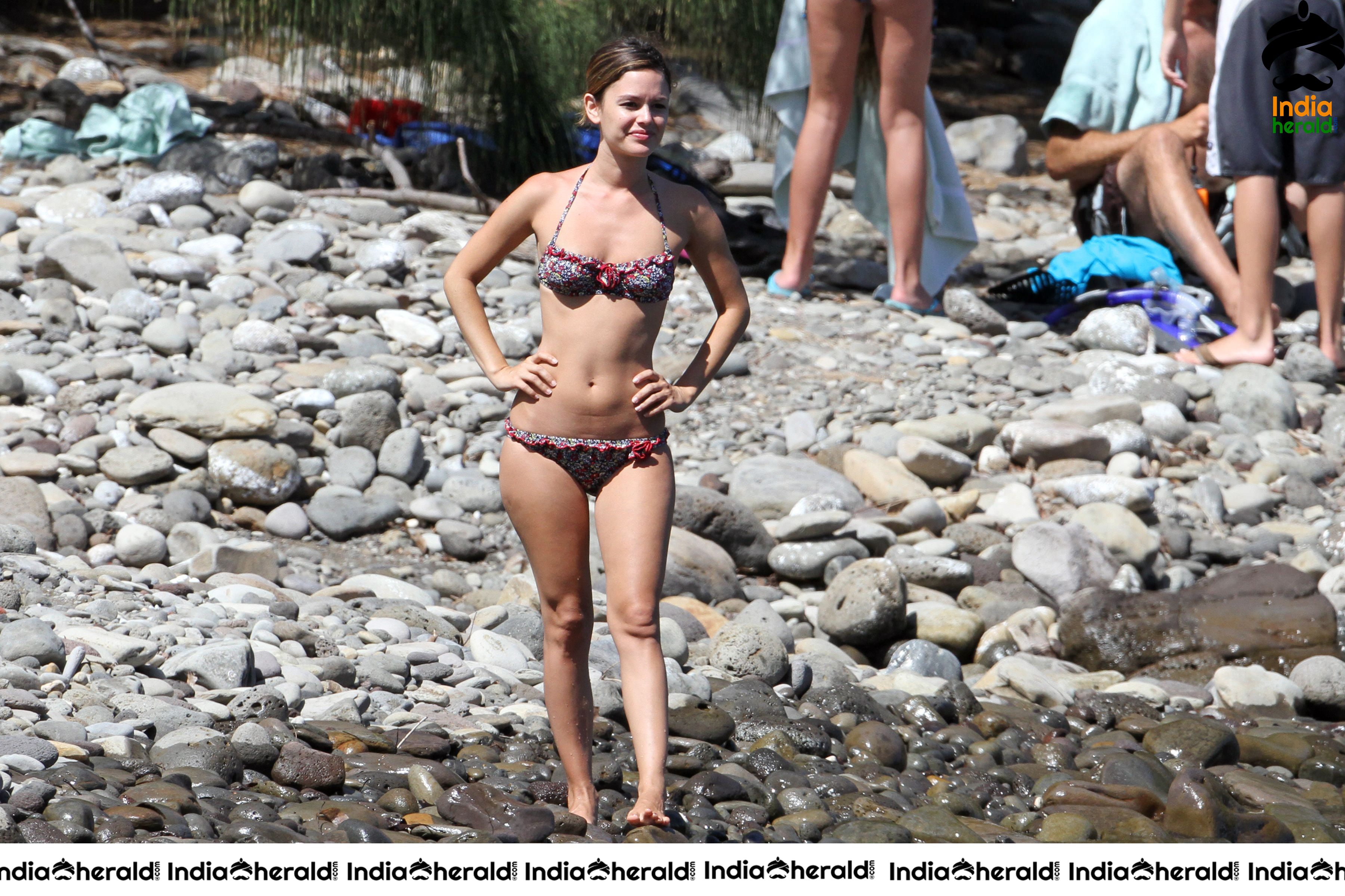Rachel Bilson In A Thin Lace Bra And Panty At Malibu Beach Set 3