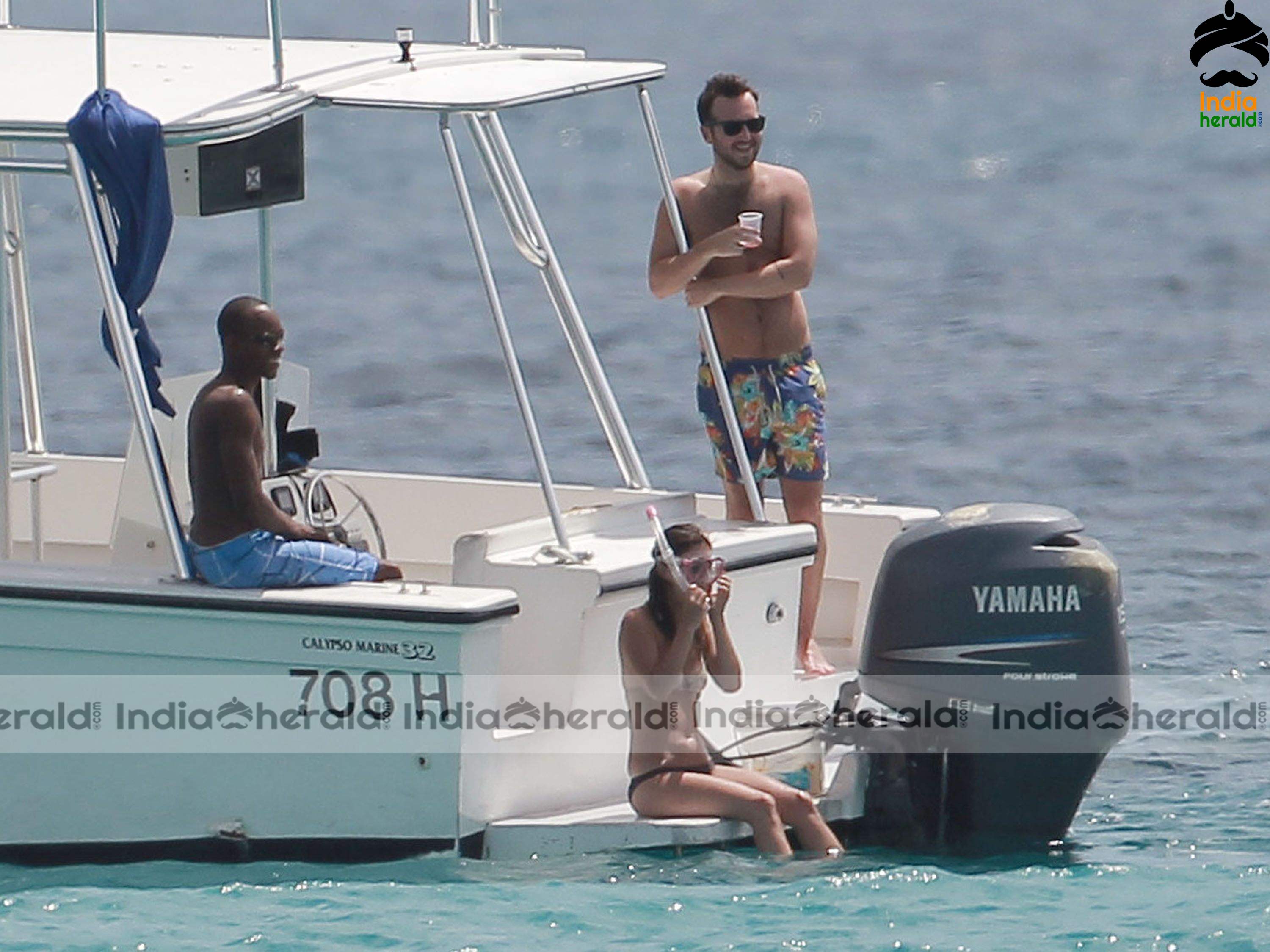 Rachel Bilson Wearing a bikini and Enjoying in Yacht at Barbados Set 5